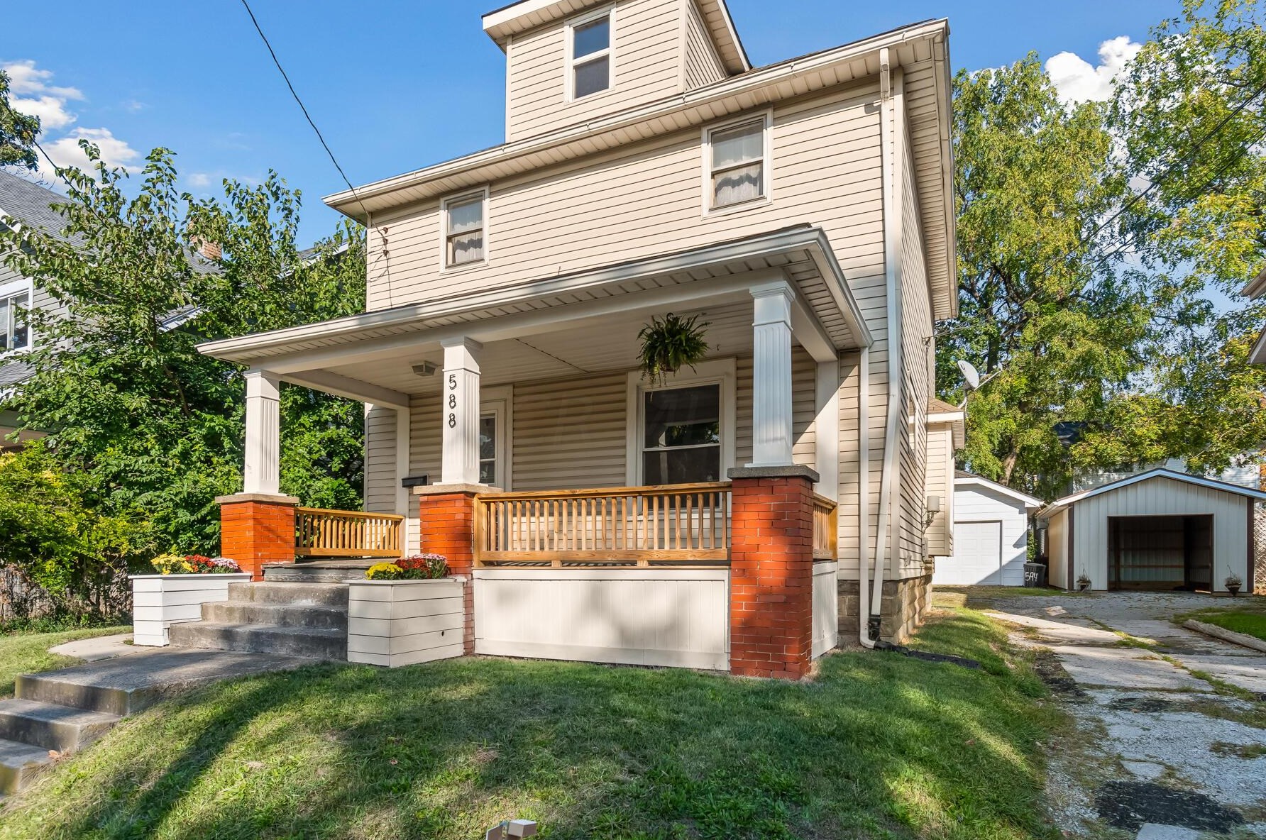588 Pearl St, Marion, OH 43302