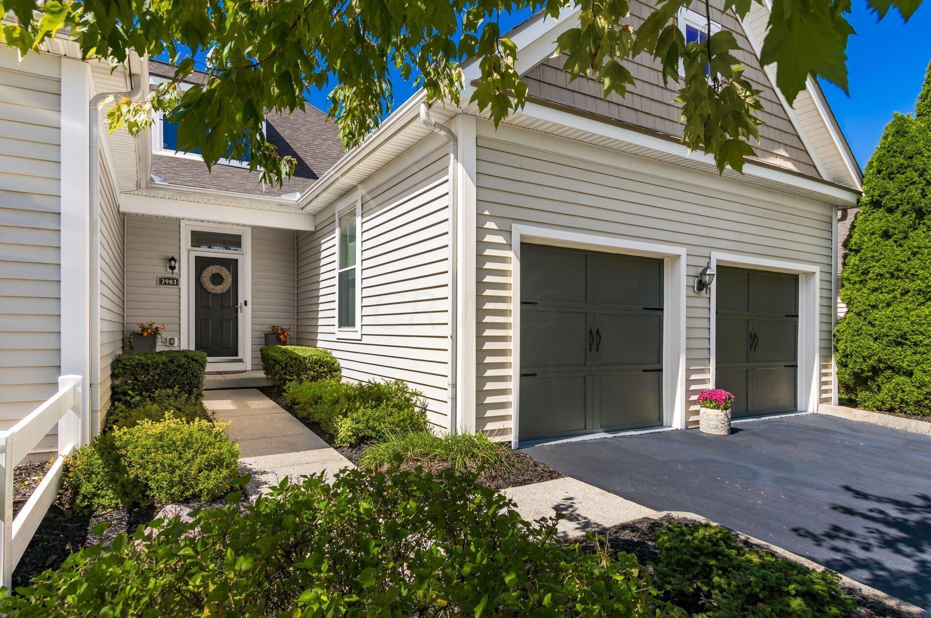 3983 Spectacle Dr, Columbus, OH 43230-8504