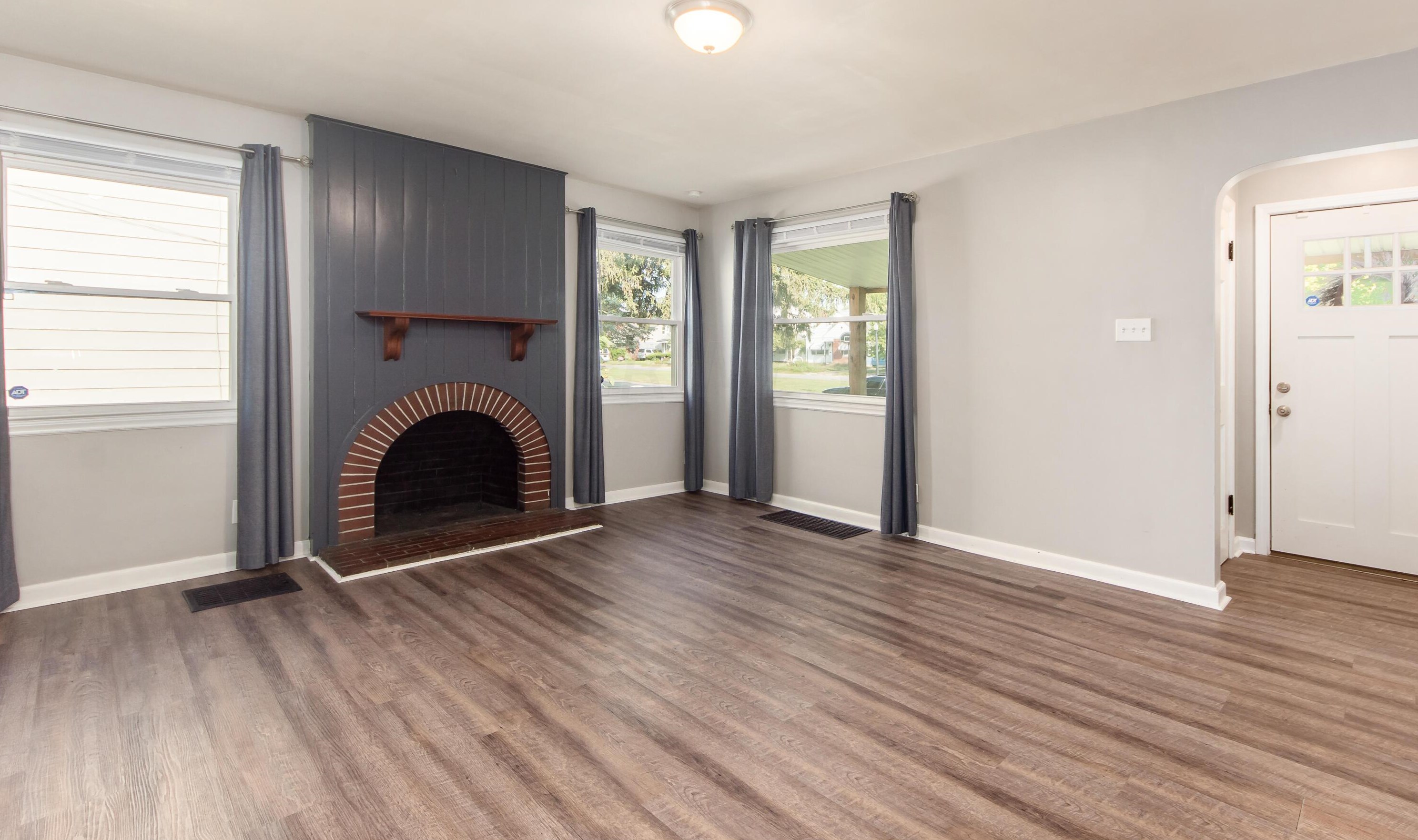 1811 Bide A Wee Park Ave, Columbus OH  43205-3040 exterior