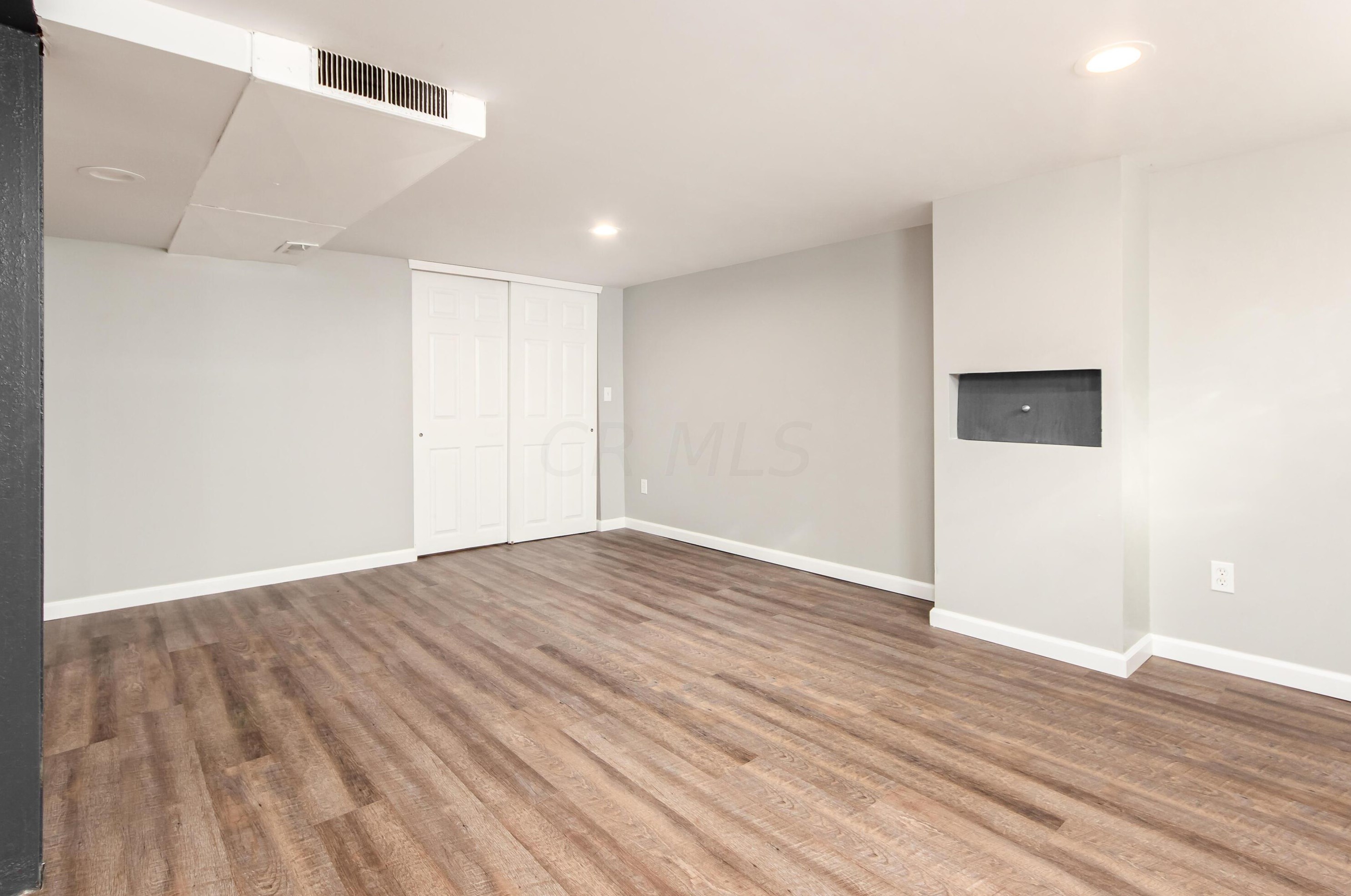 1811 Bide A Wee Park Ave, Columbus OH  43205-3040 exterior