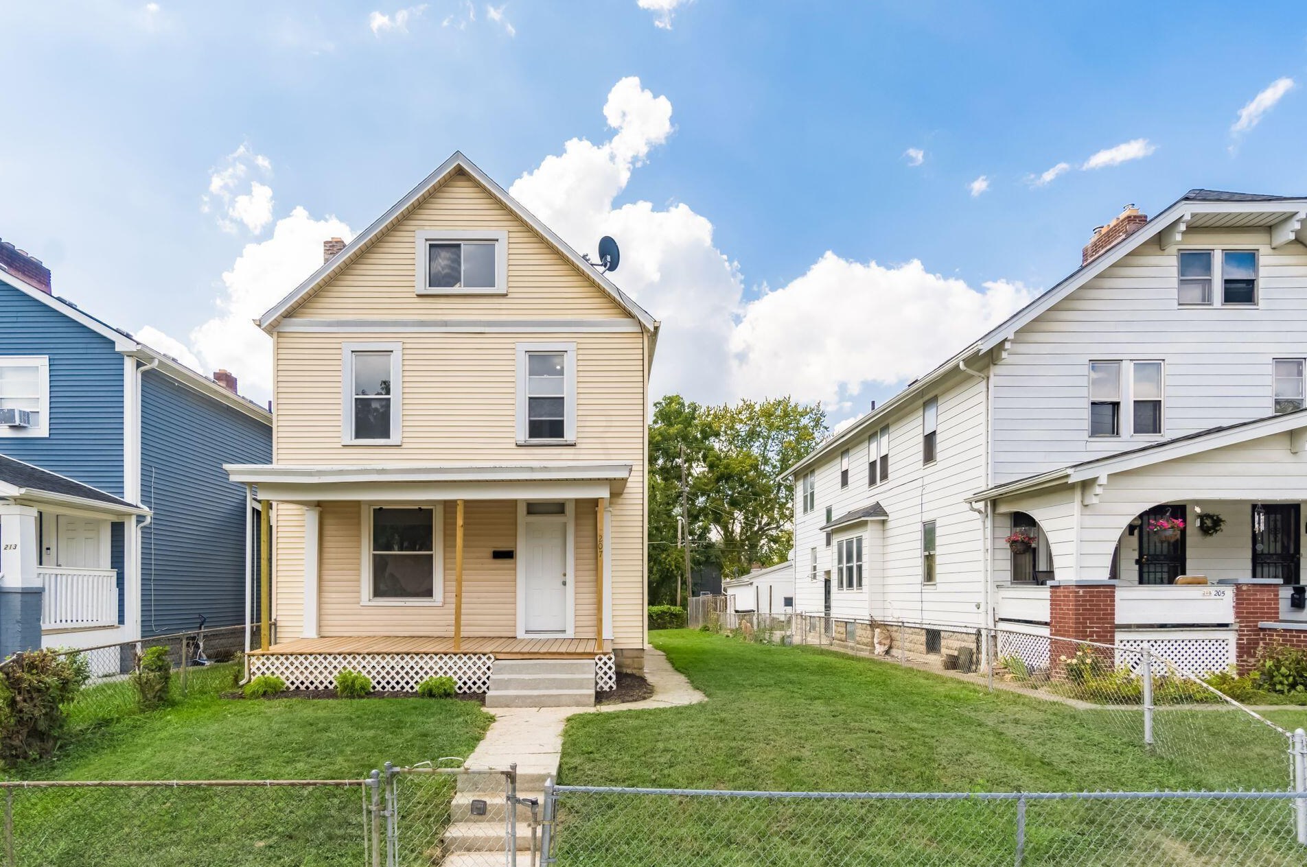207 Midland Ave, Columbus, OH 43223-1022
