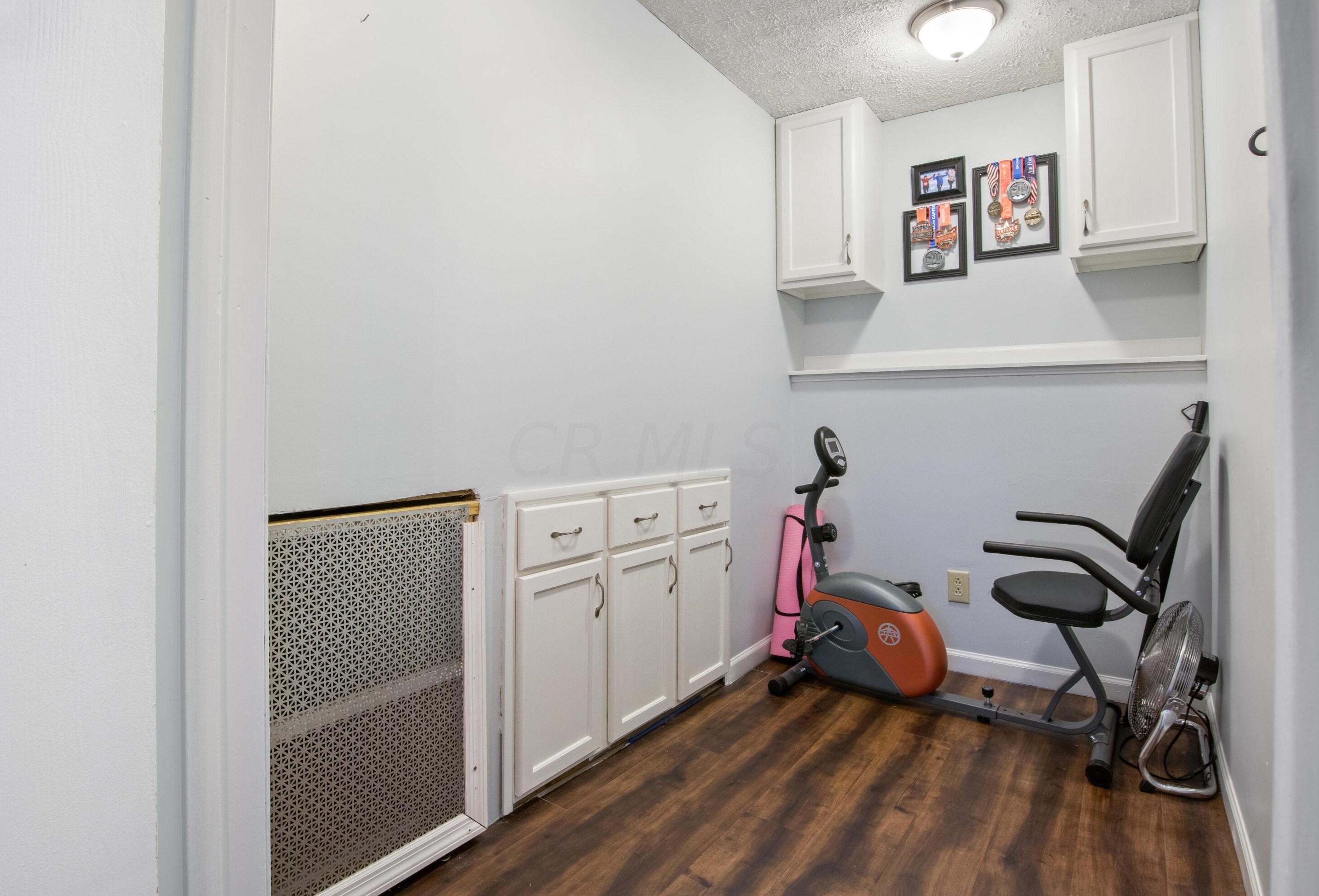 3688 Dinsmore Castle Dr, Columbus OH 43221-4410 exterior