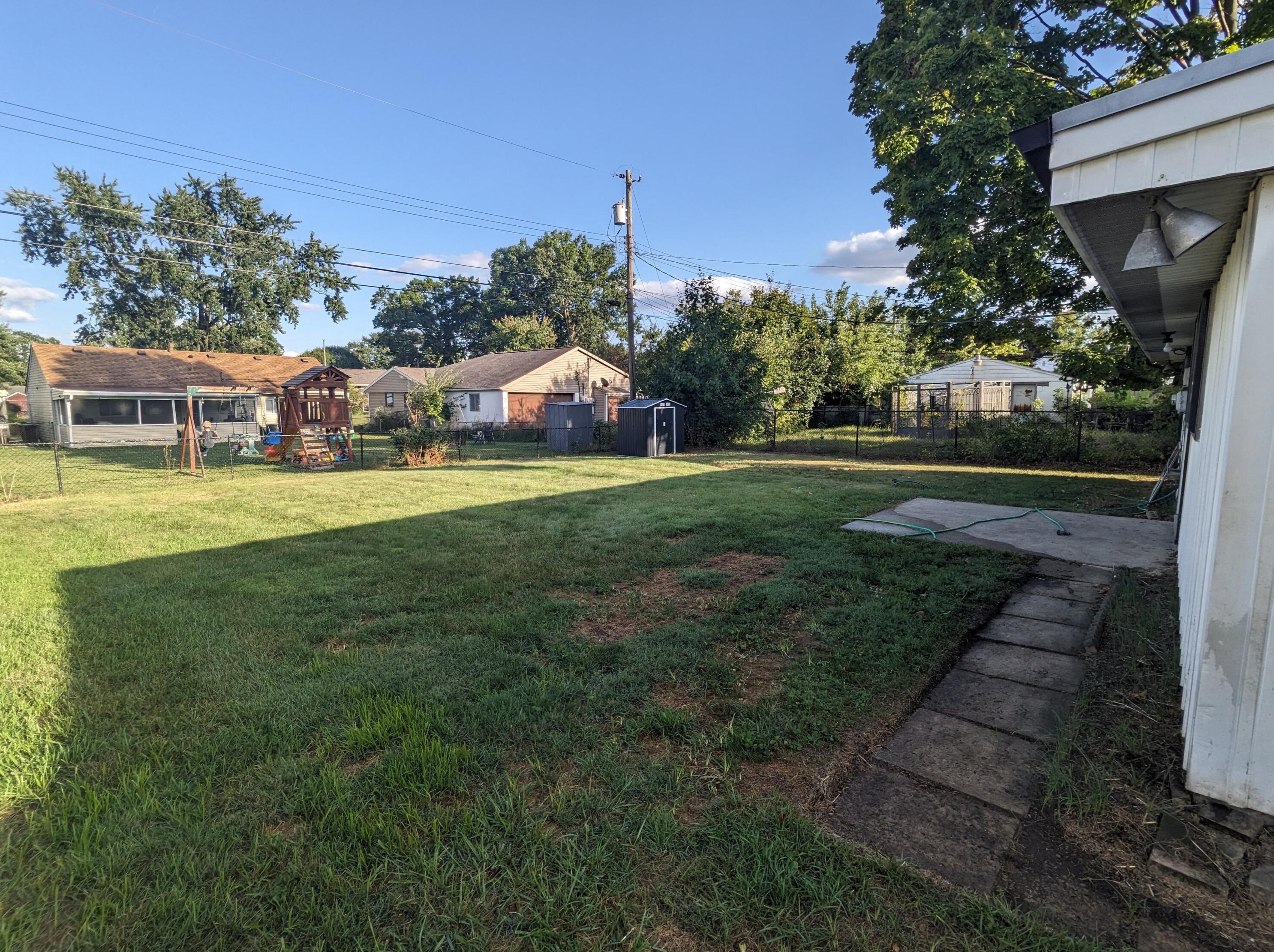 376 Banbury Dr, Columbus, OH 43230
