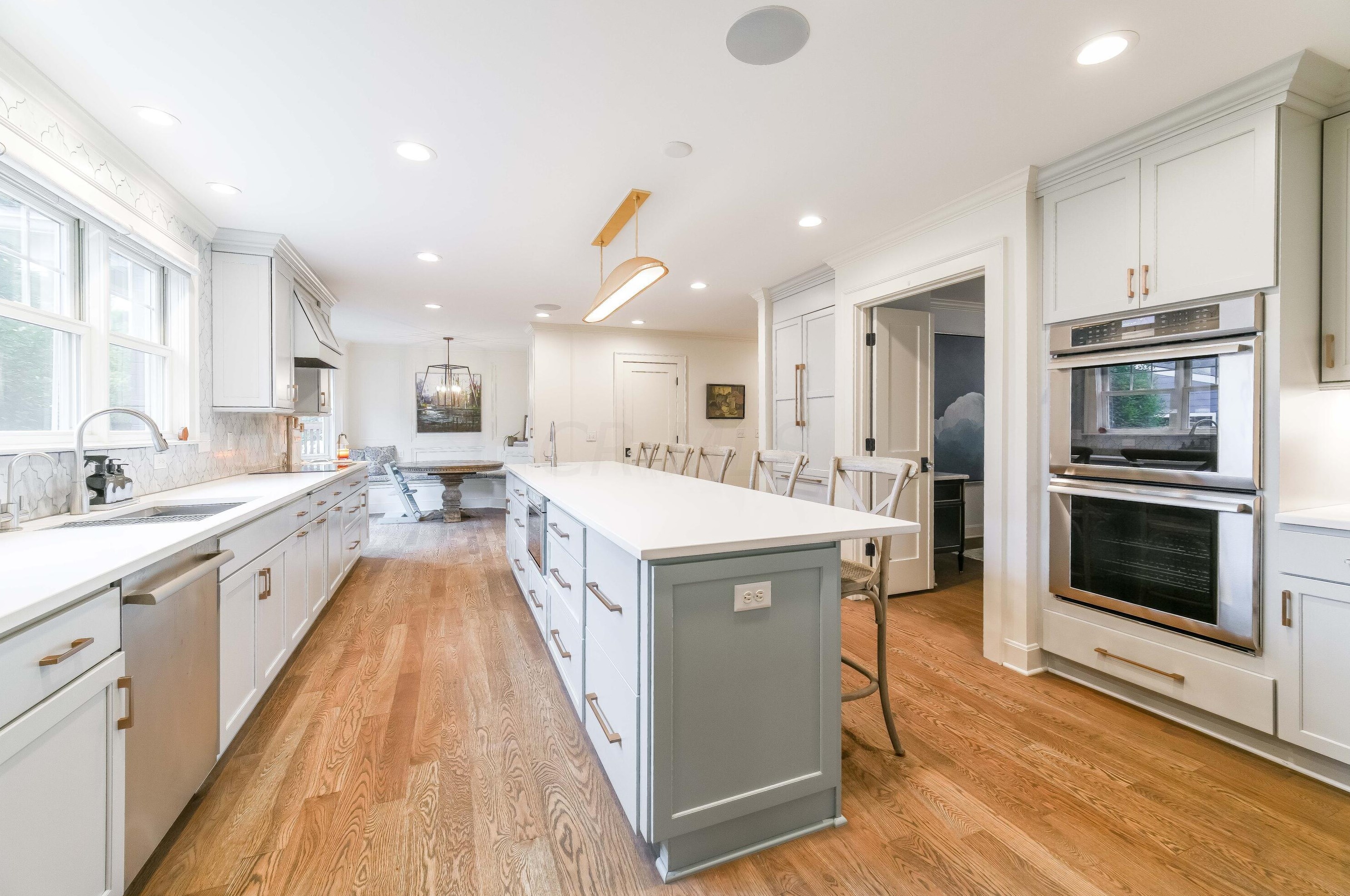 1643 Doone Rd, Columbus OH 43221-3939 exterior