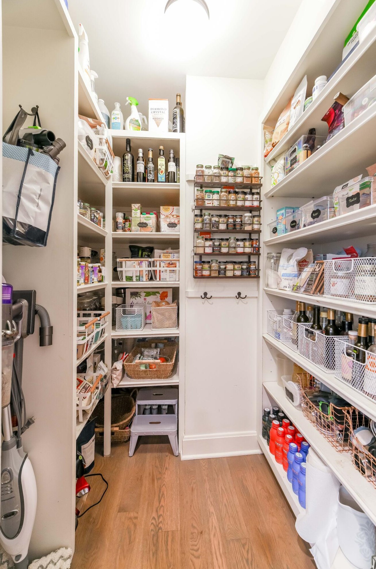 1643 Doone Rd, Columbus OH 43221-3939 exterior