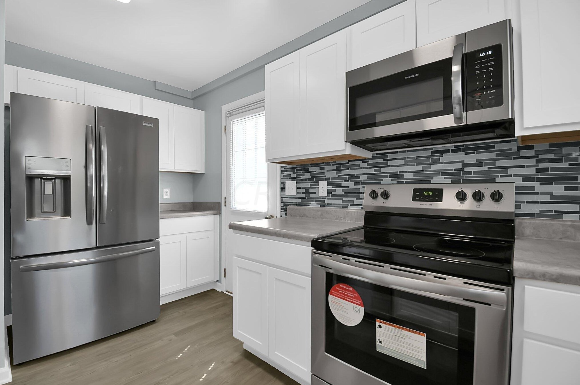 2438 Hanna Dr, Columbus OH 43211-1987 exterior