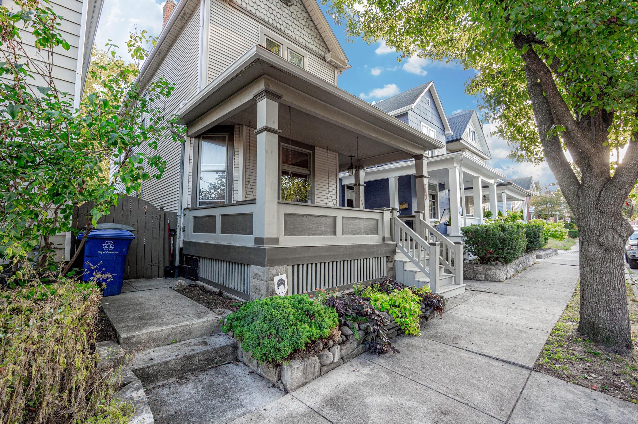 340 Kossuth St, Columbus, OH 43206-2260