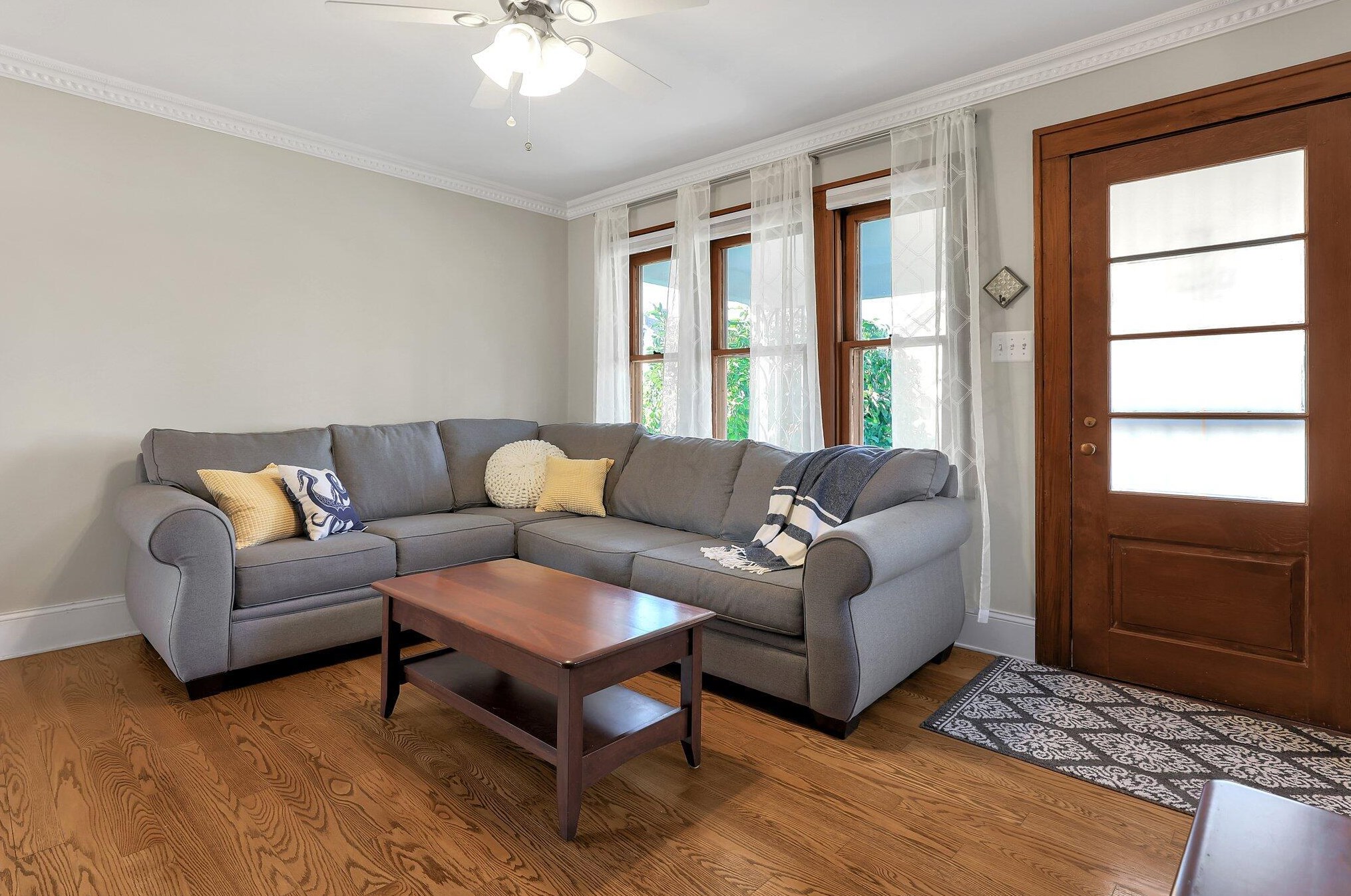 281 Markison Ave, Columbus OH 43207-1130 exterior