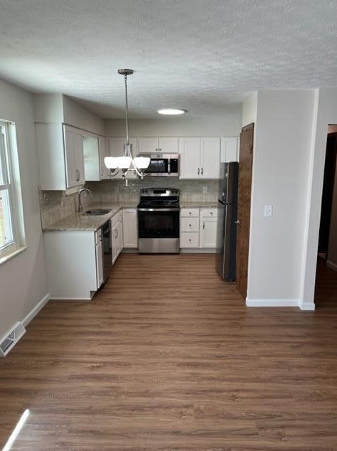 1991 Mackenzie Dr, Columbus OH  43220-2995 exterior