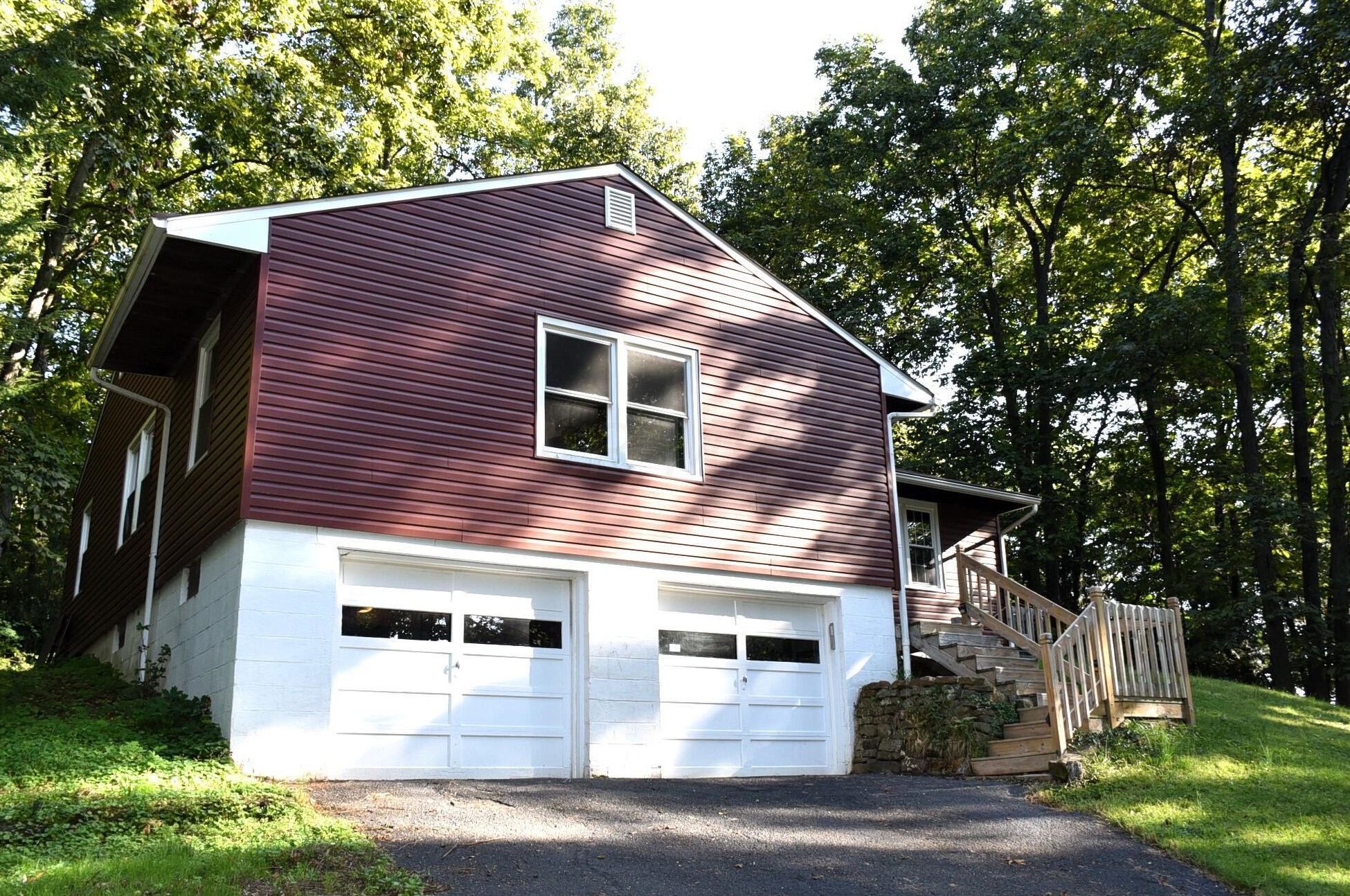 1120 Beechwood Dr, Lancaster, OH 43130-1311