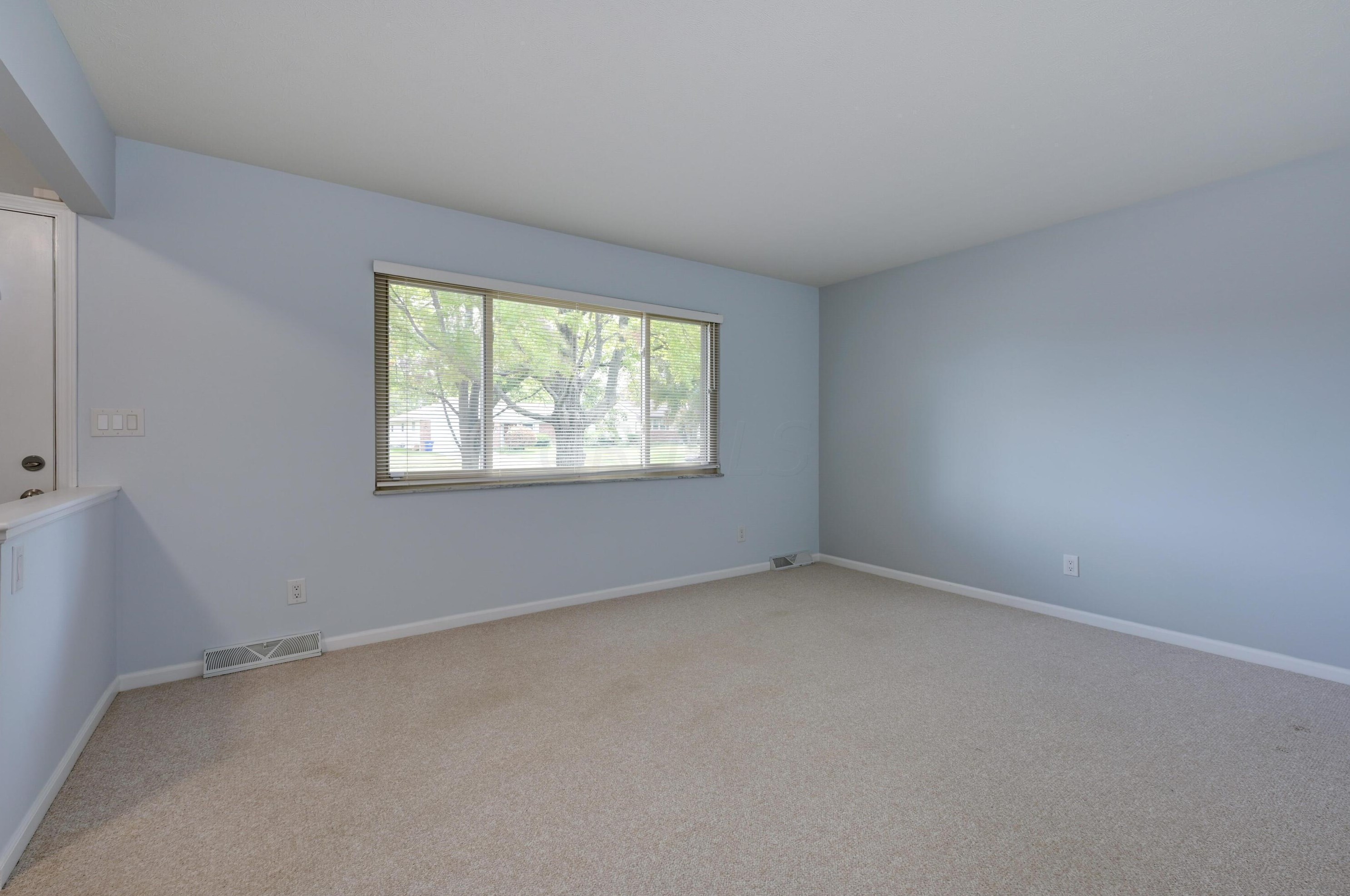 1710 Sandalwood Pl, Columbus OH 43229-3600 exterior