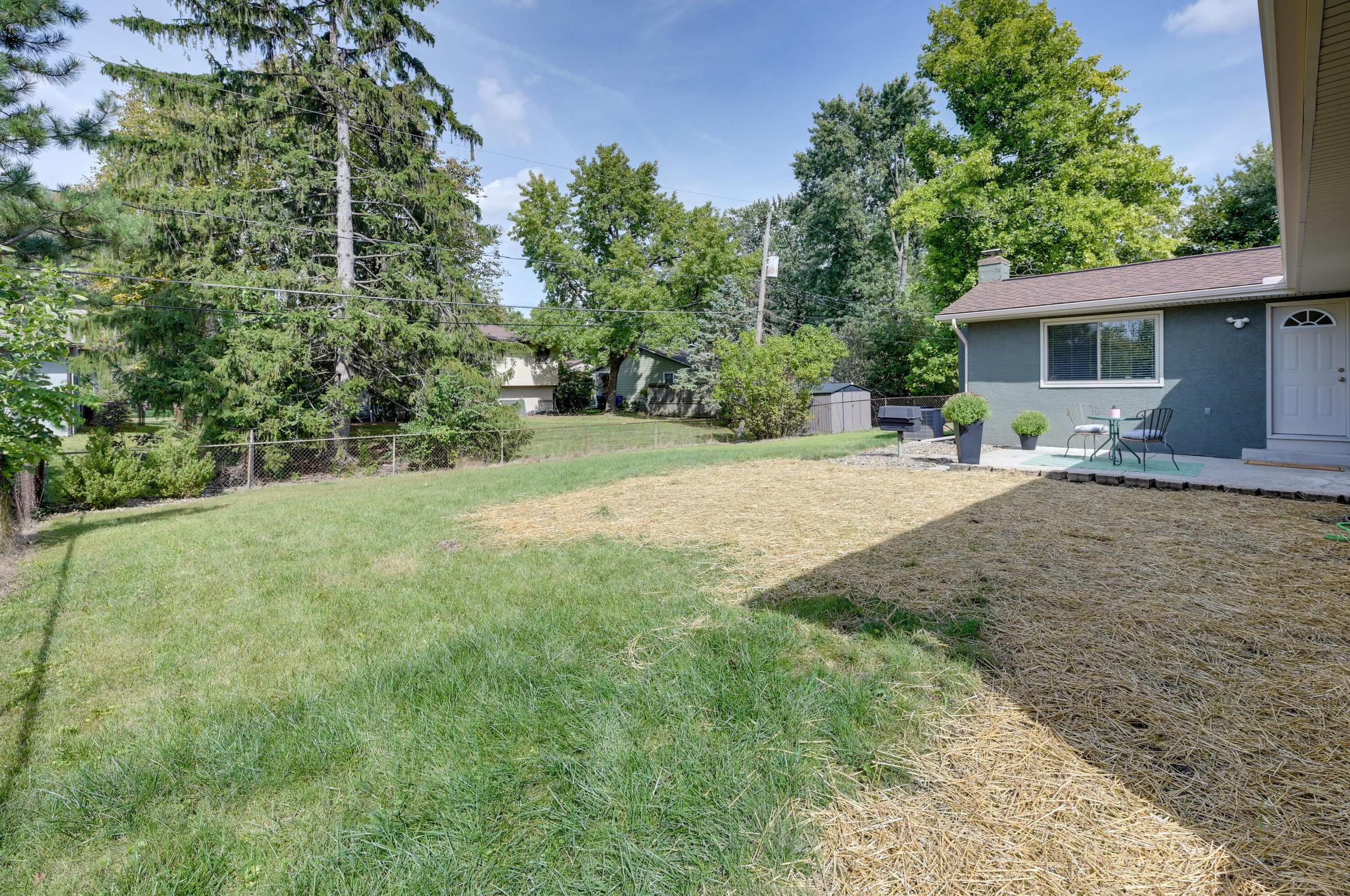 1710 Sandalwood Pl, Columbus OH 43229-3600 exterior