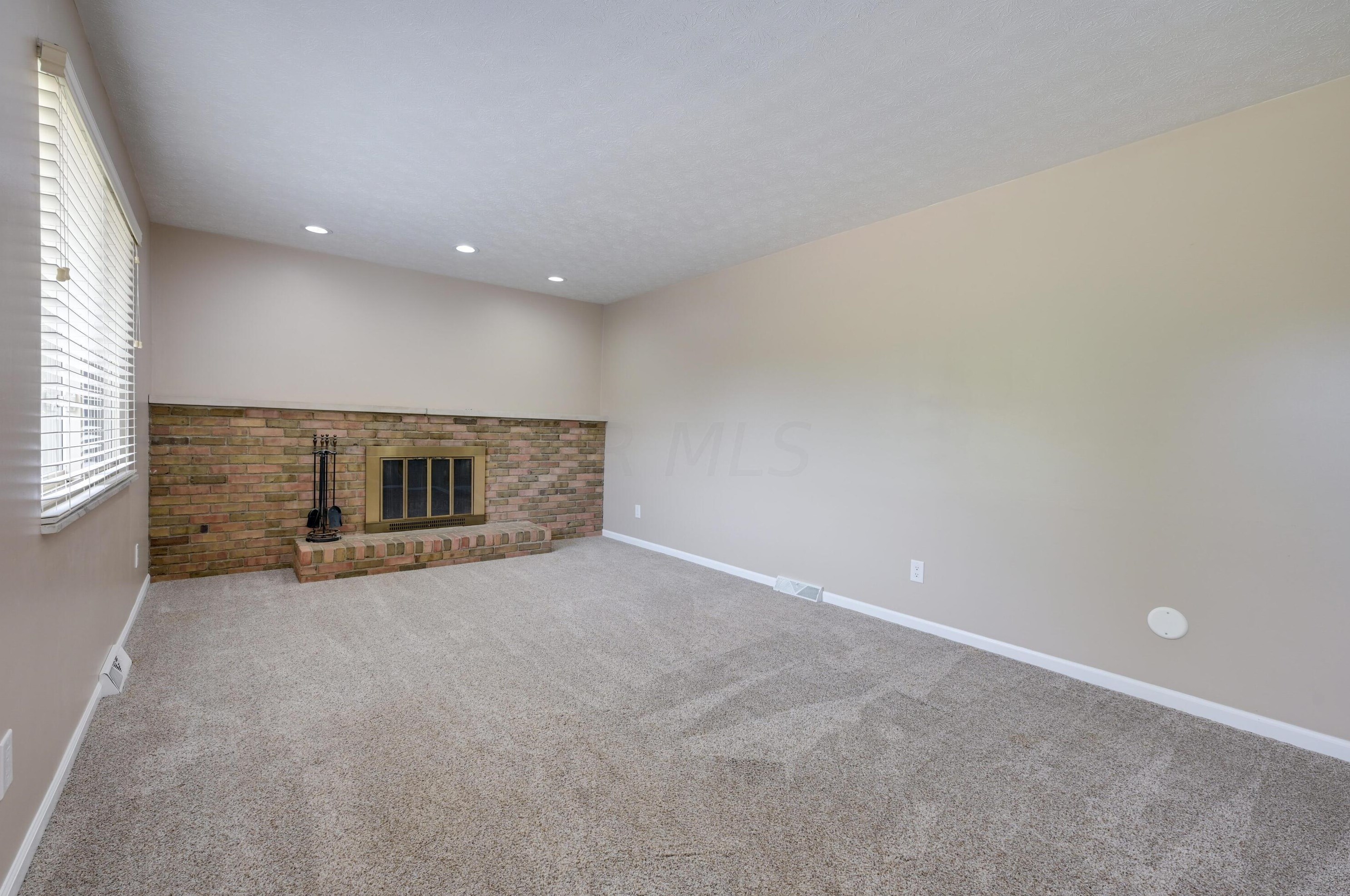 1710 Sandalwood Pl, Columbus OH 43229-3600 exterior