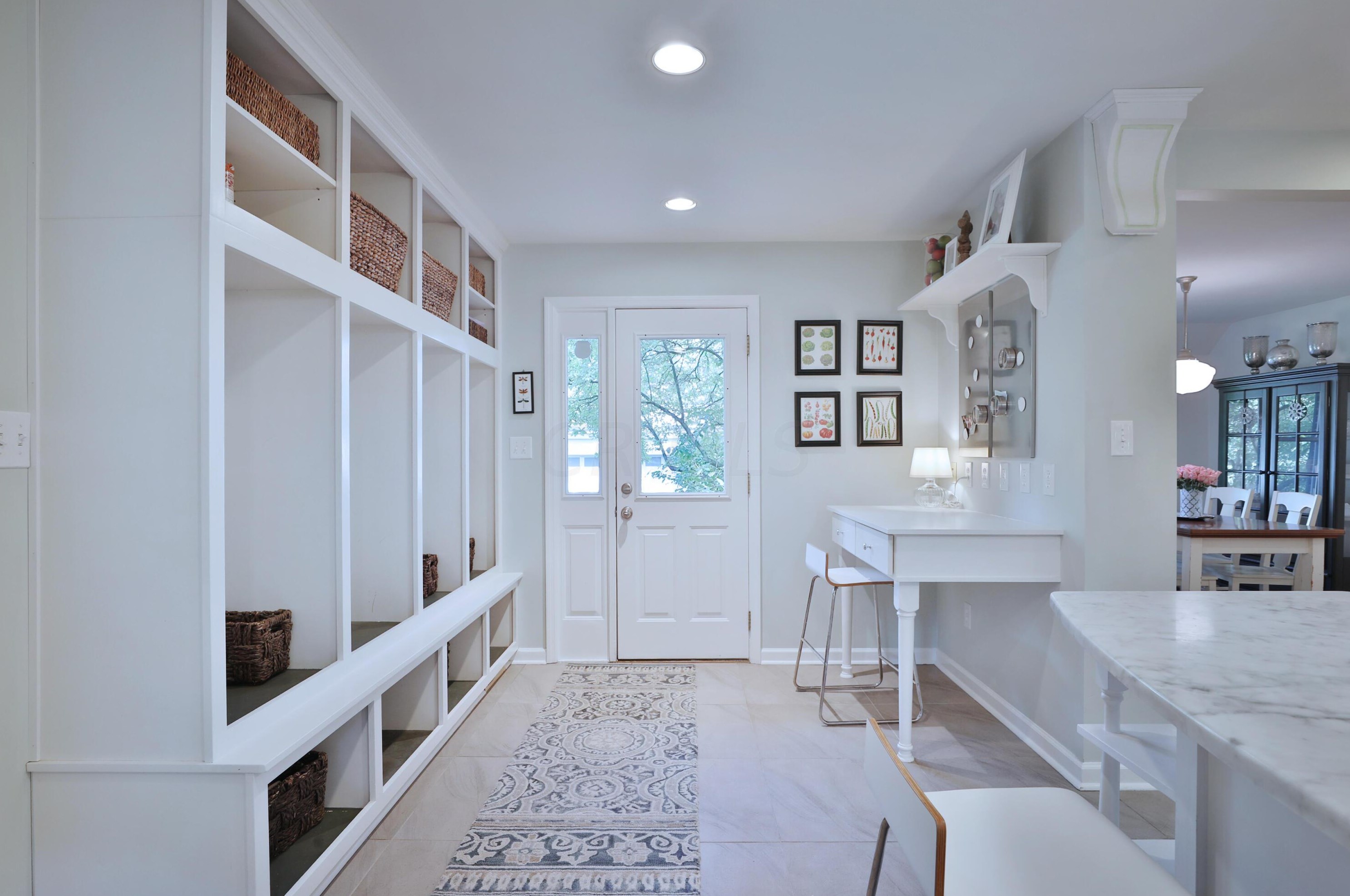 5713 Dover Ct, Columbus OH 43085-3808 exterior