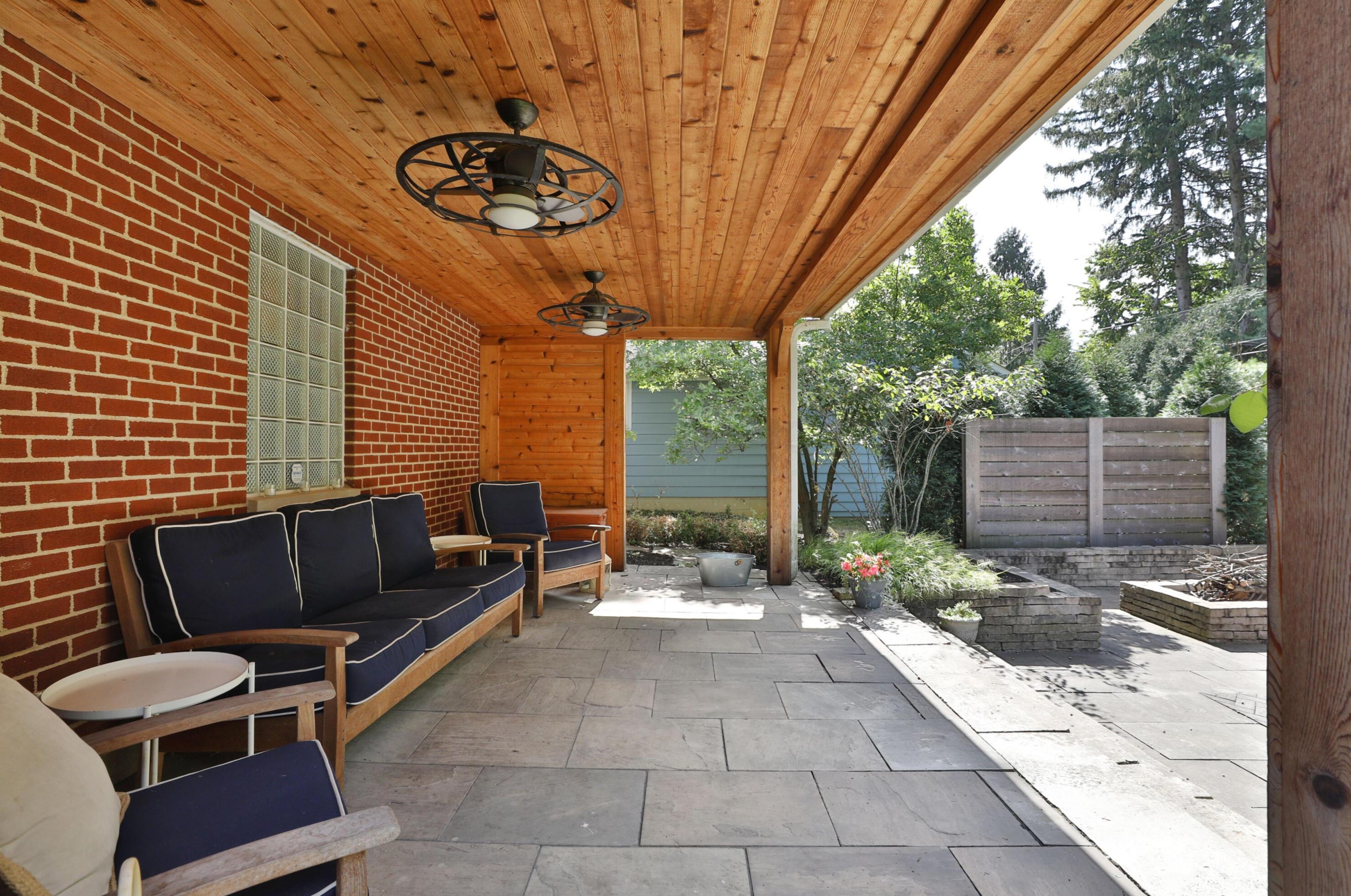 5713 Dover Ct, Columbus OH 43085-3808 exterior