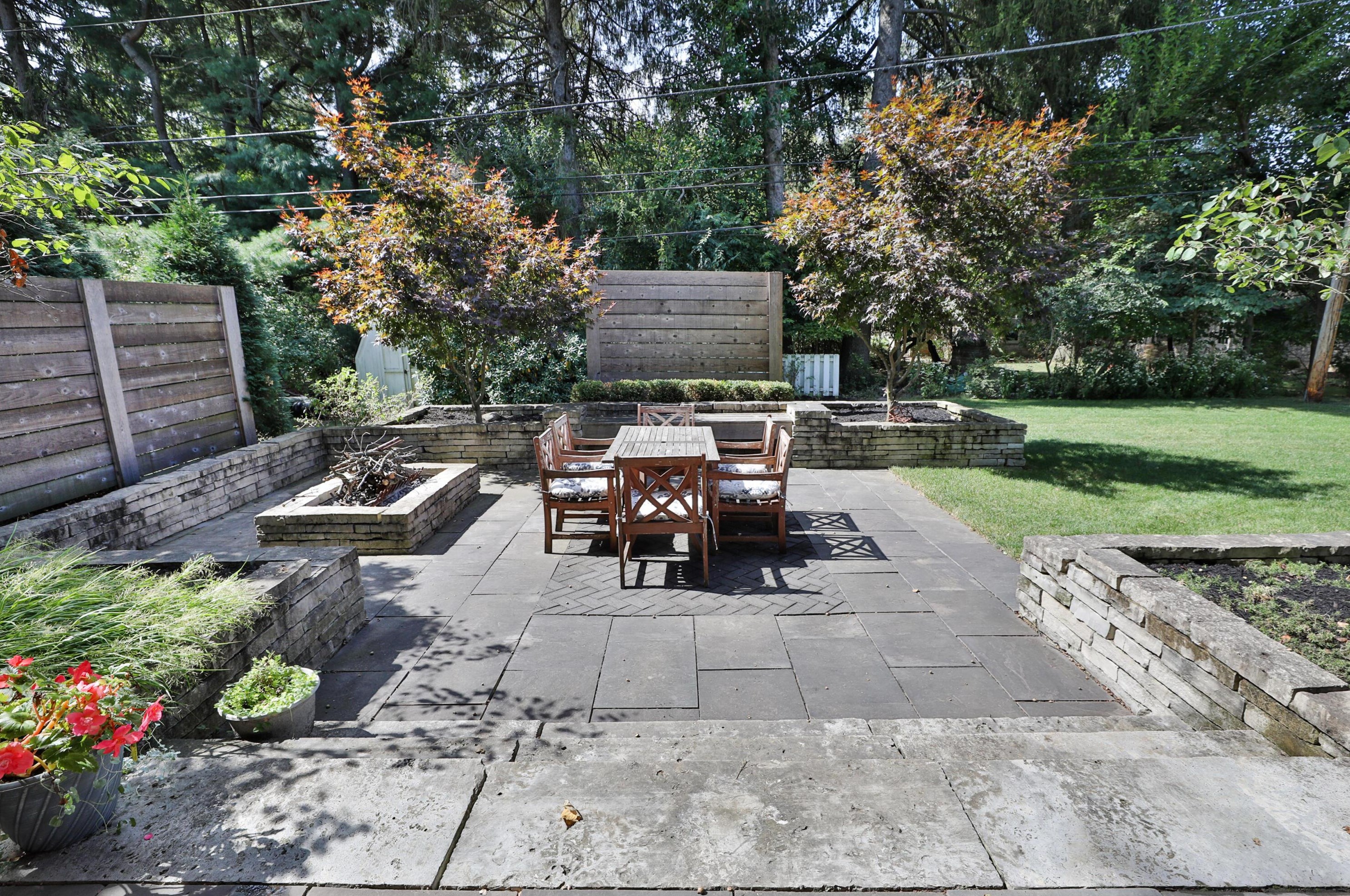 5713 Dover Ct, Columbus OH 43085-3808 exterior