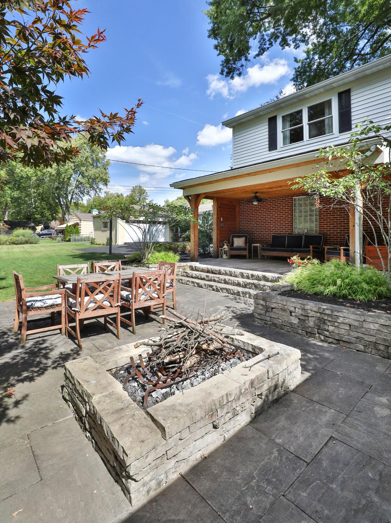 5713 Dover Ct, Columbus OH 43085-3808 exterior