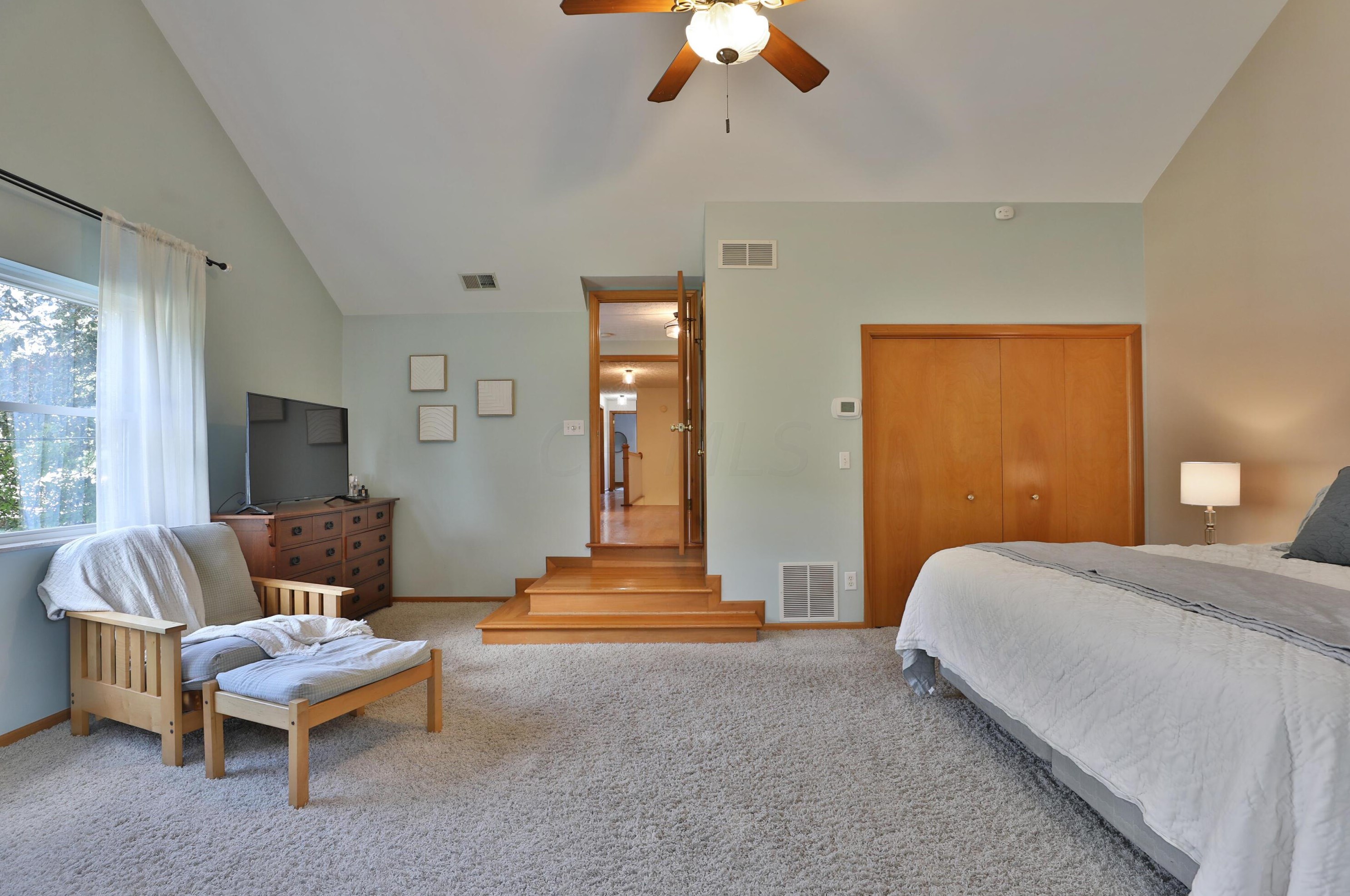 5713 Dover Ct, Columbus OH 43085-3808 exterior