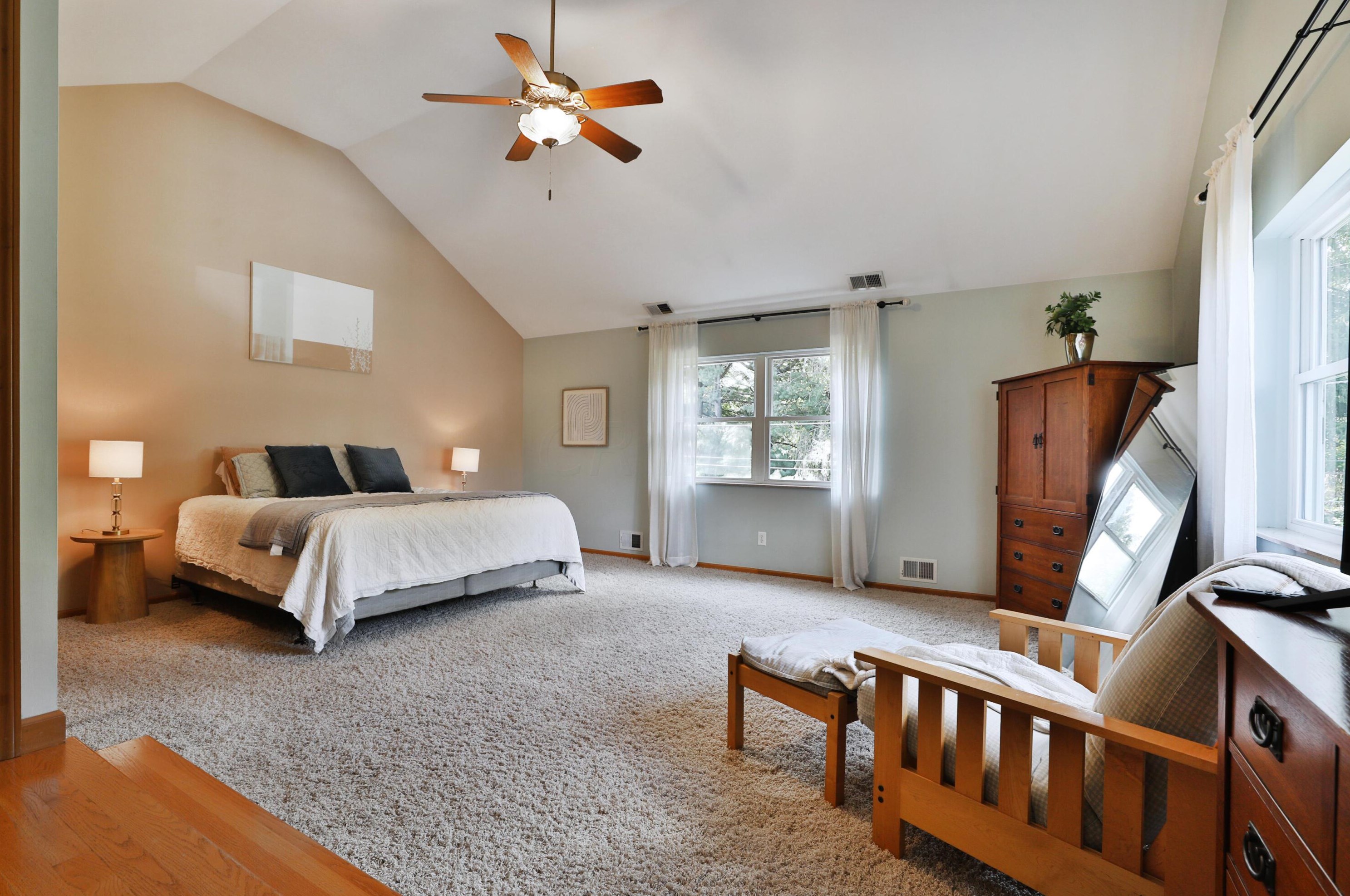 5713 Dover Ct, Columbus OH 43085-3808 exterior