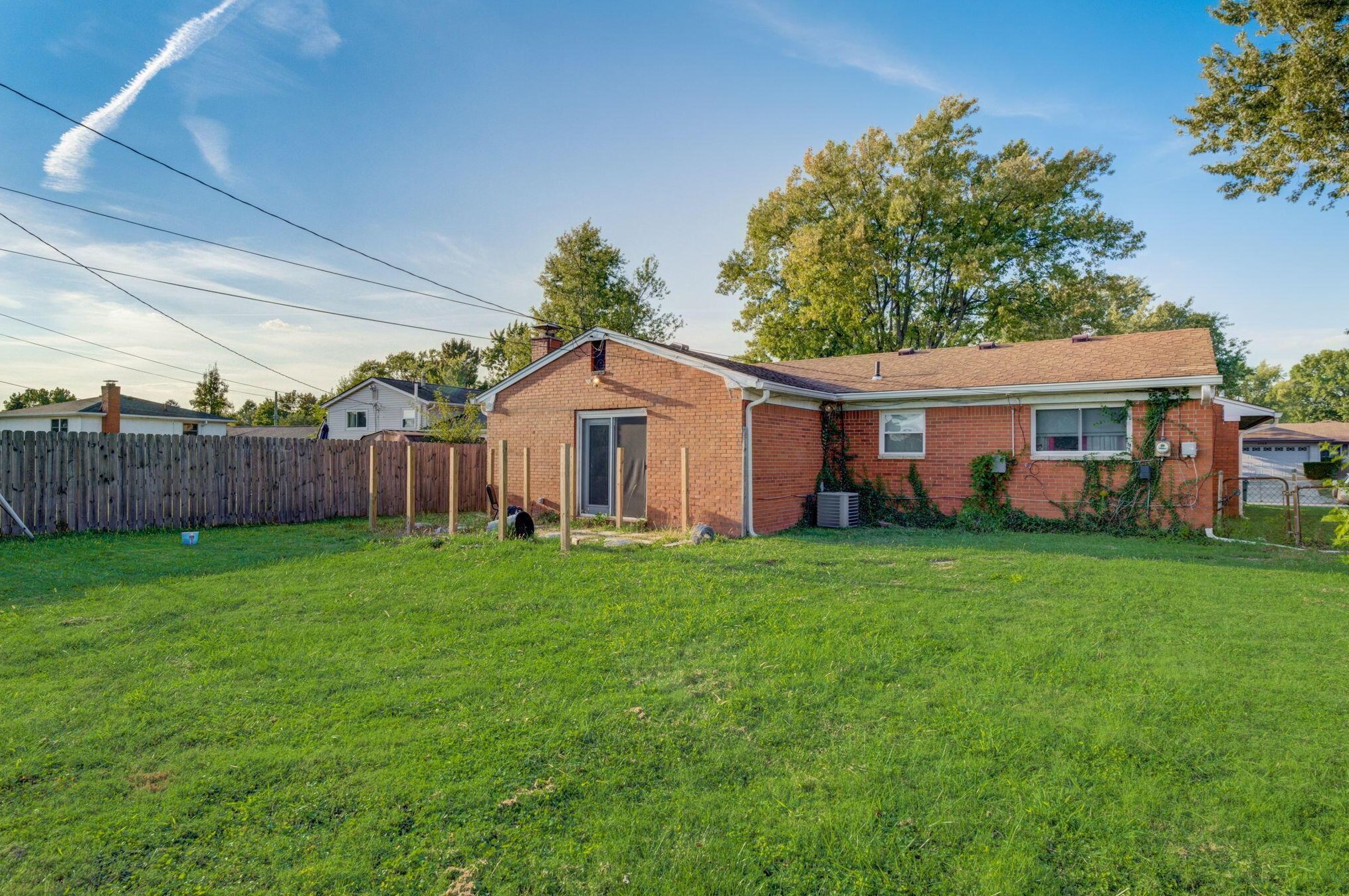 5123 Carbondale Dr, Columbus OH  43232-4522 exterior