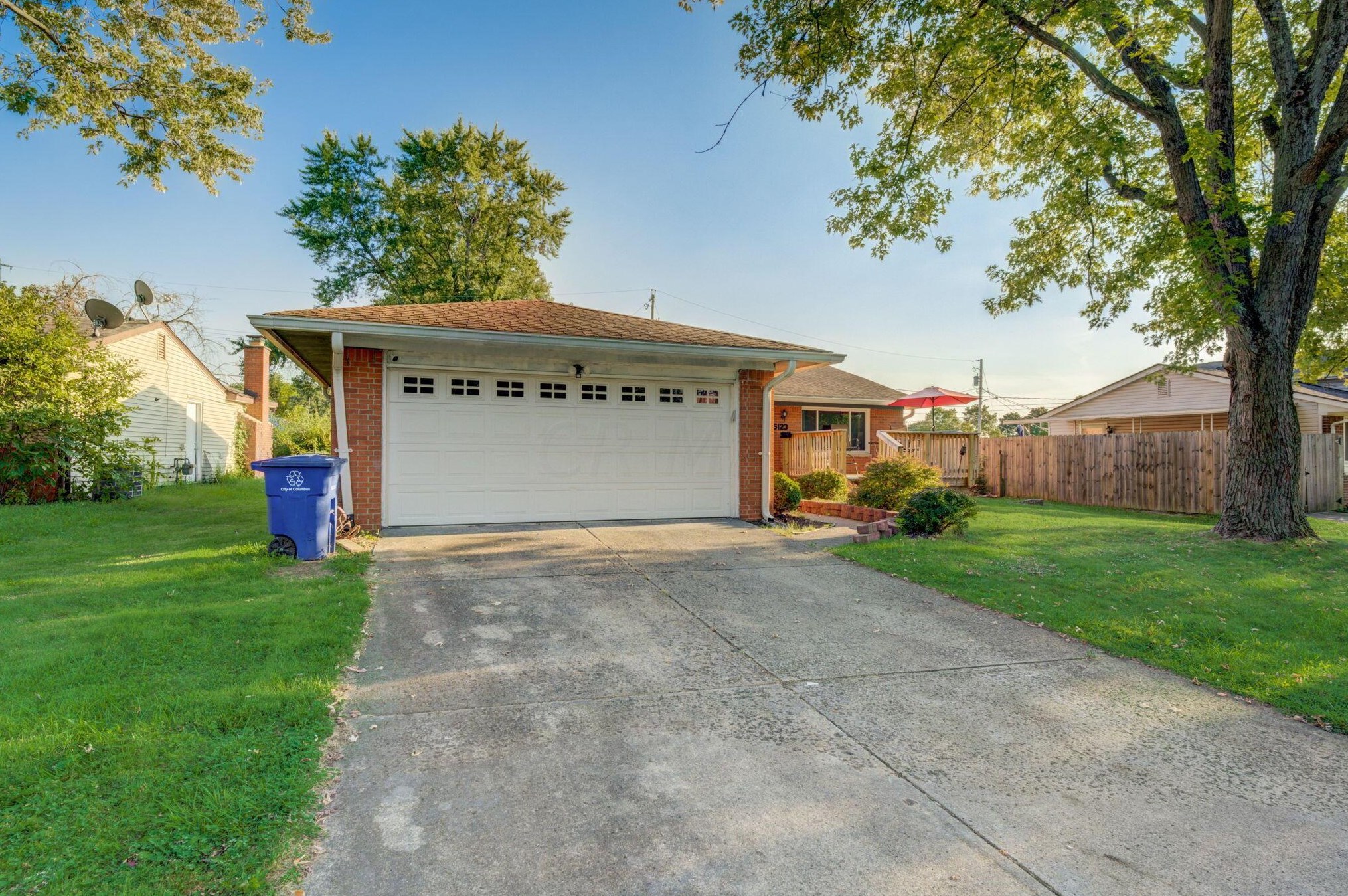 5123 Carbondale Dr, Columbus OH  43232-4522 exterior