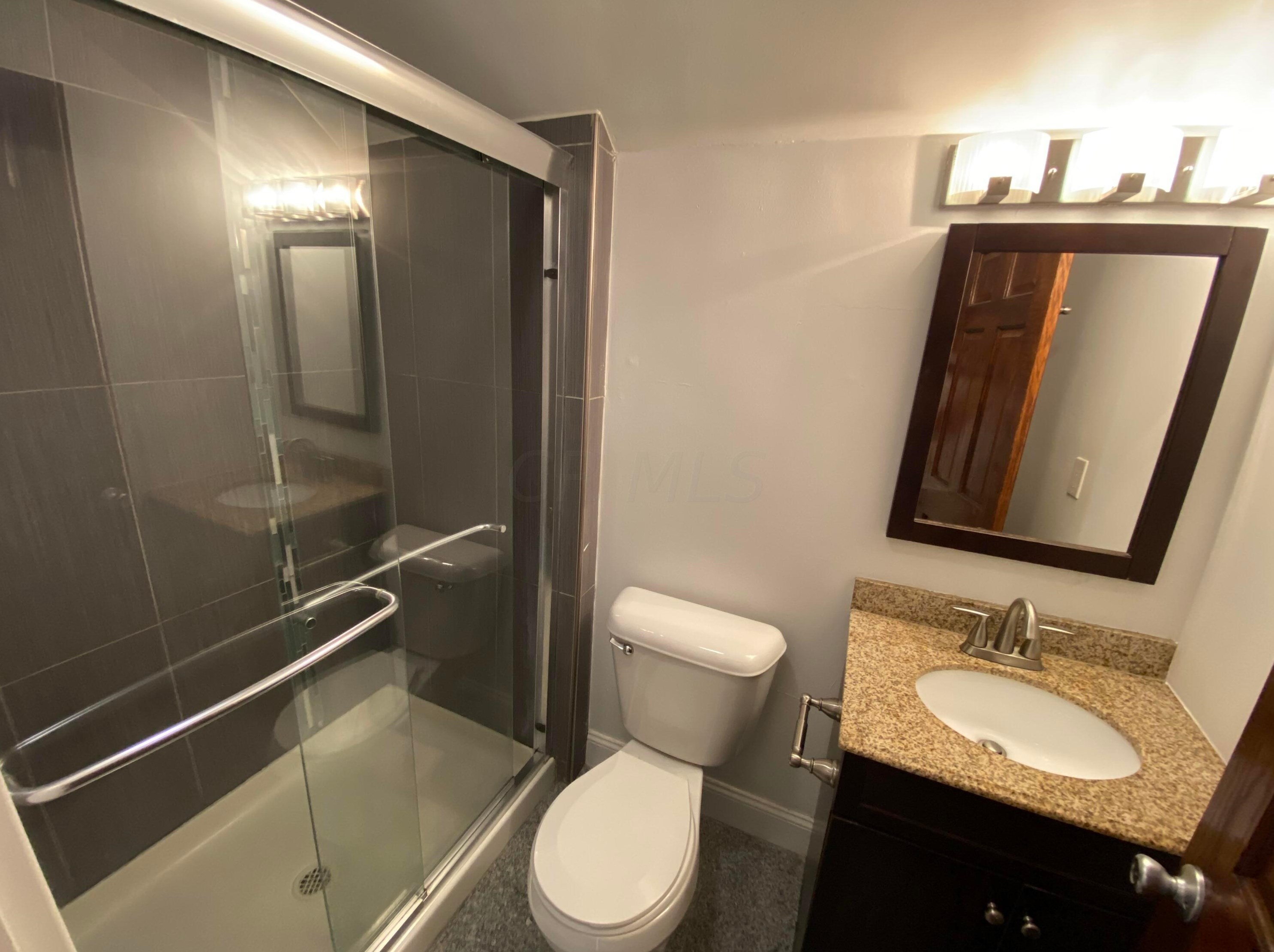 2263 Indianola Ave, Columbus OH 43202-3024 exterior