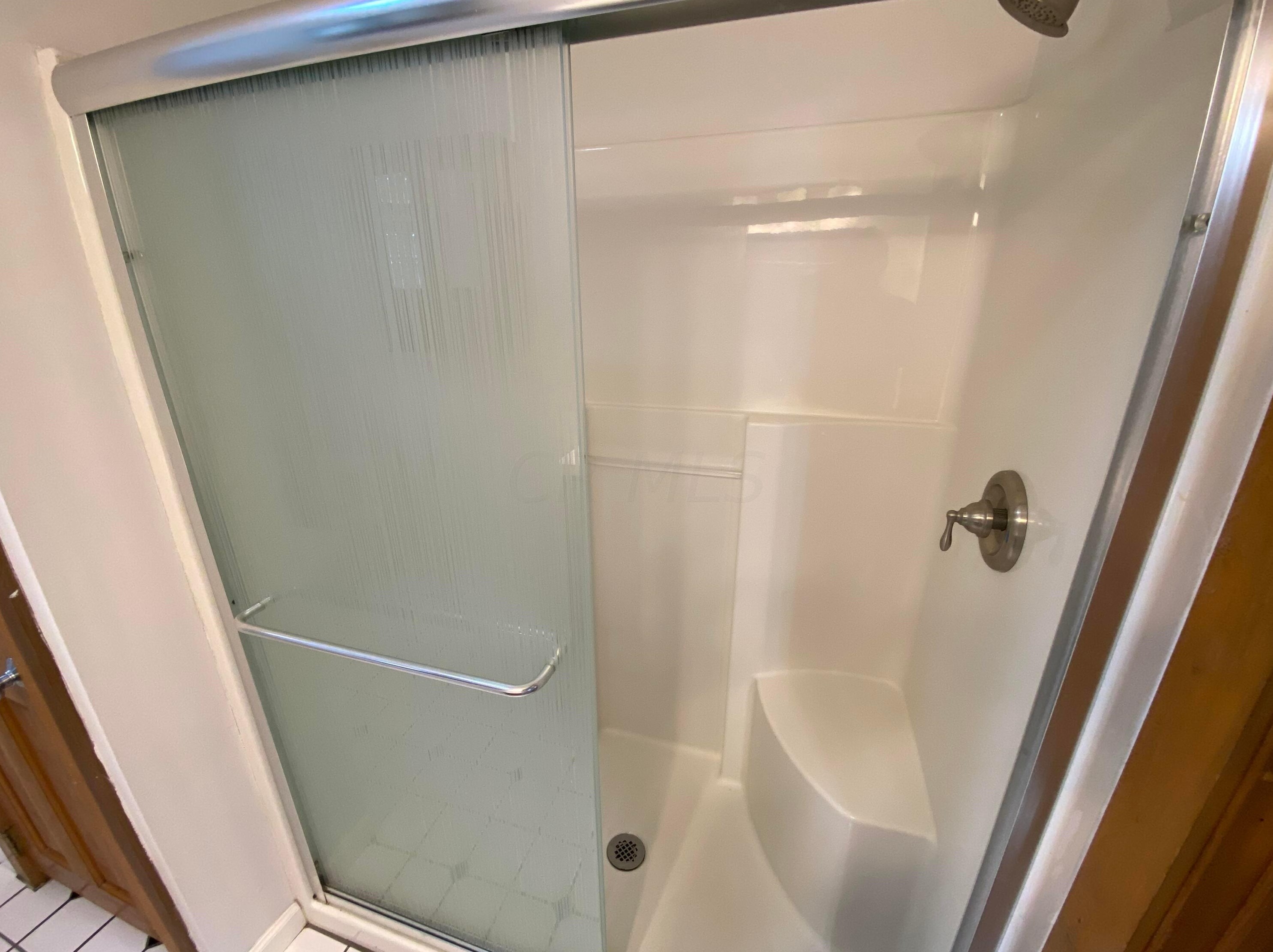 2263 Indianola Ave, Columbus OH 43202-3024 exterior