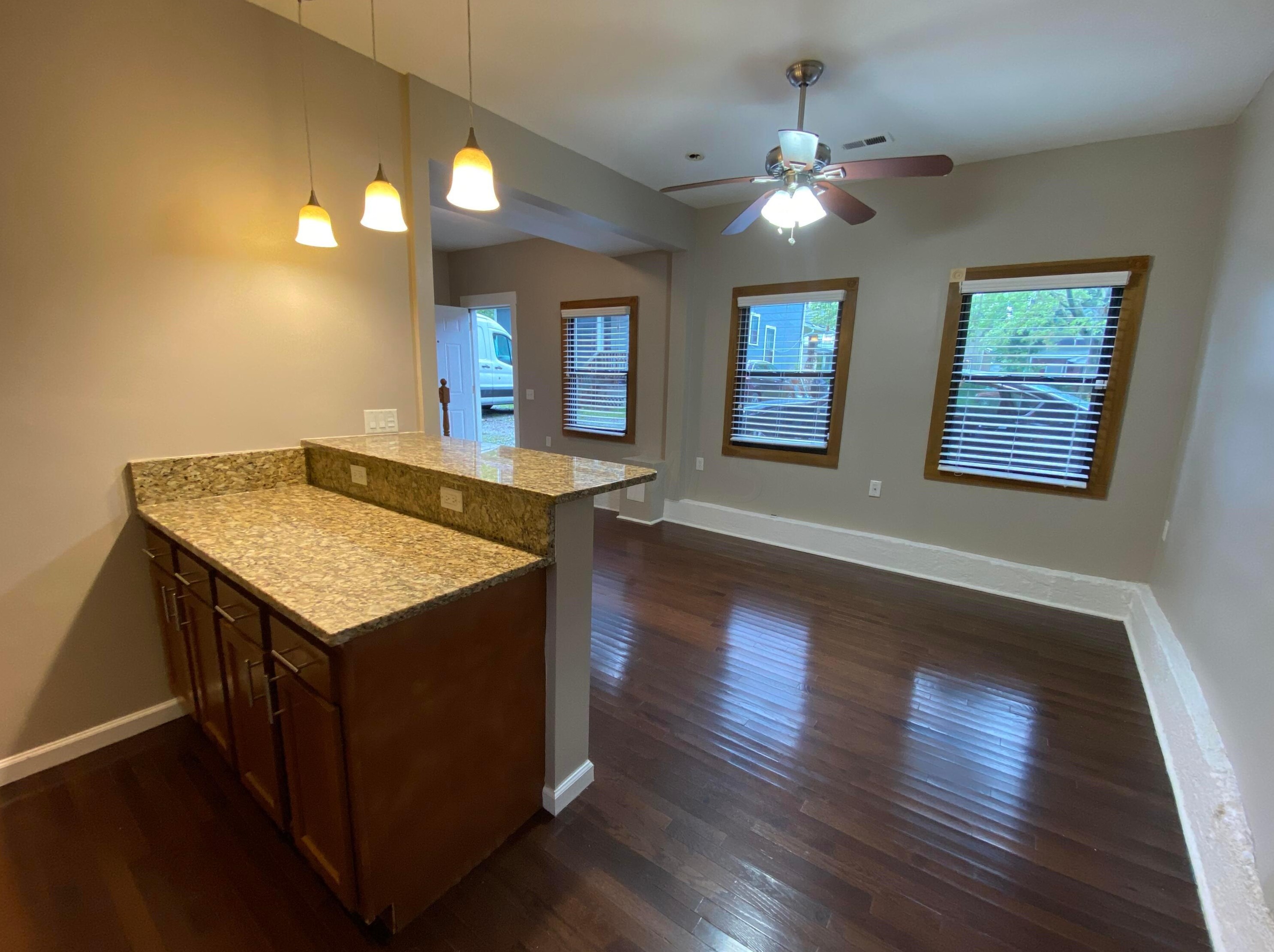 2263 Indianola Ave, Columbus OH 43202-3024 exterior