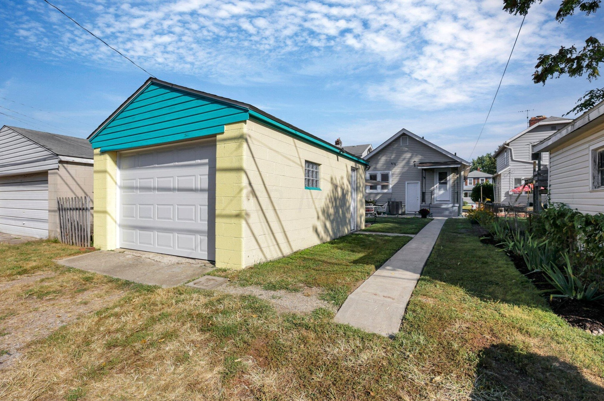 277 Markison Ave, Columbus OH 43207-1130 exterior