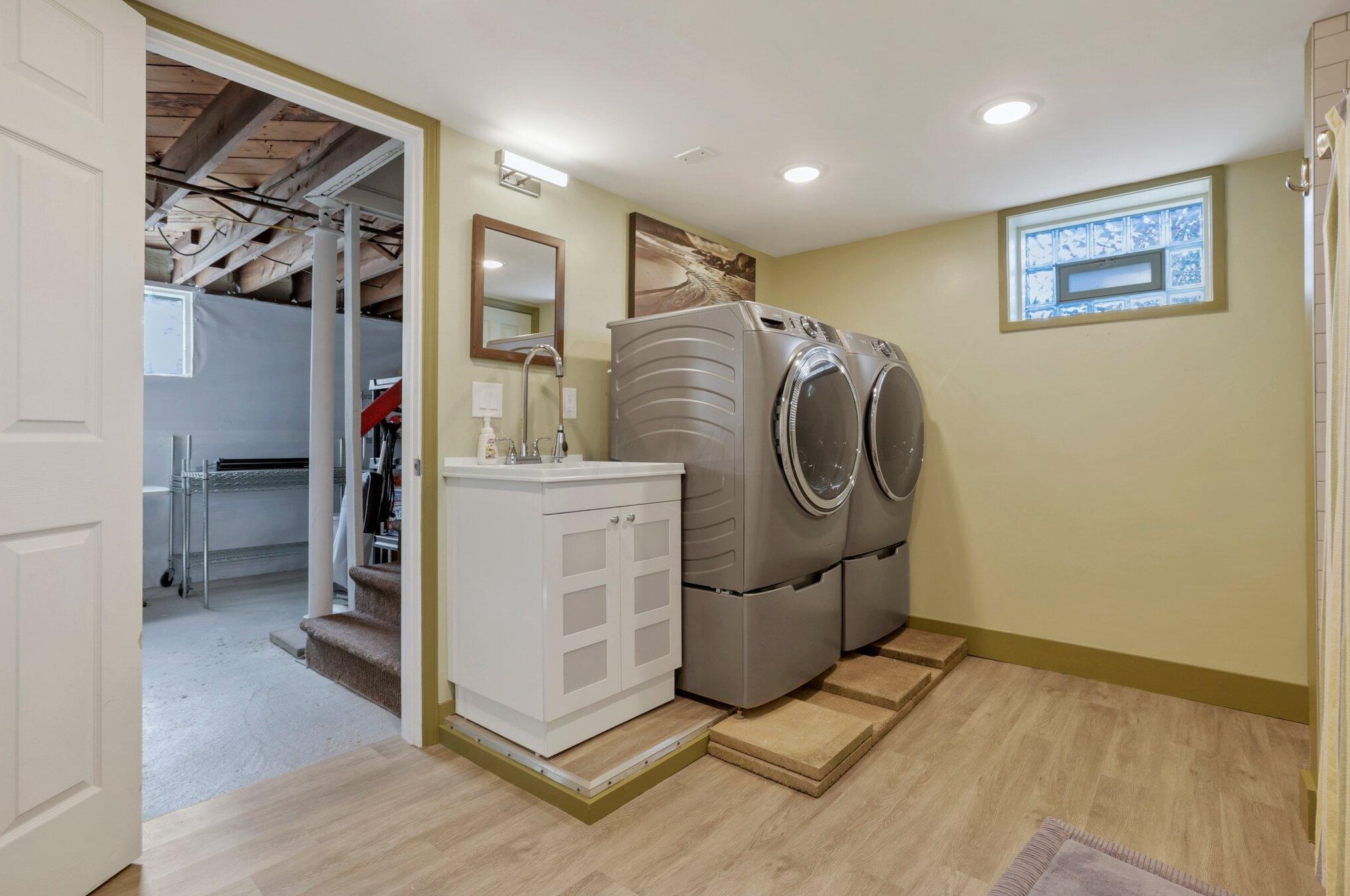 277 Markison Ave, Columbus OH 43207-1130 exterior