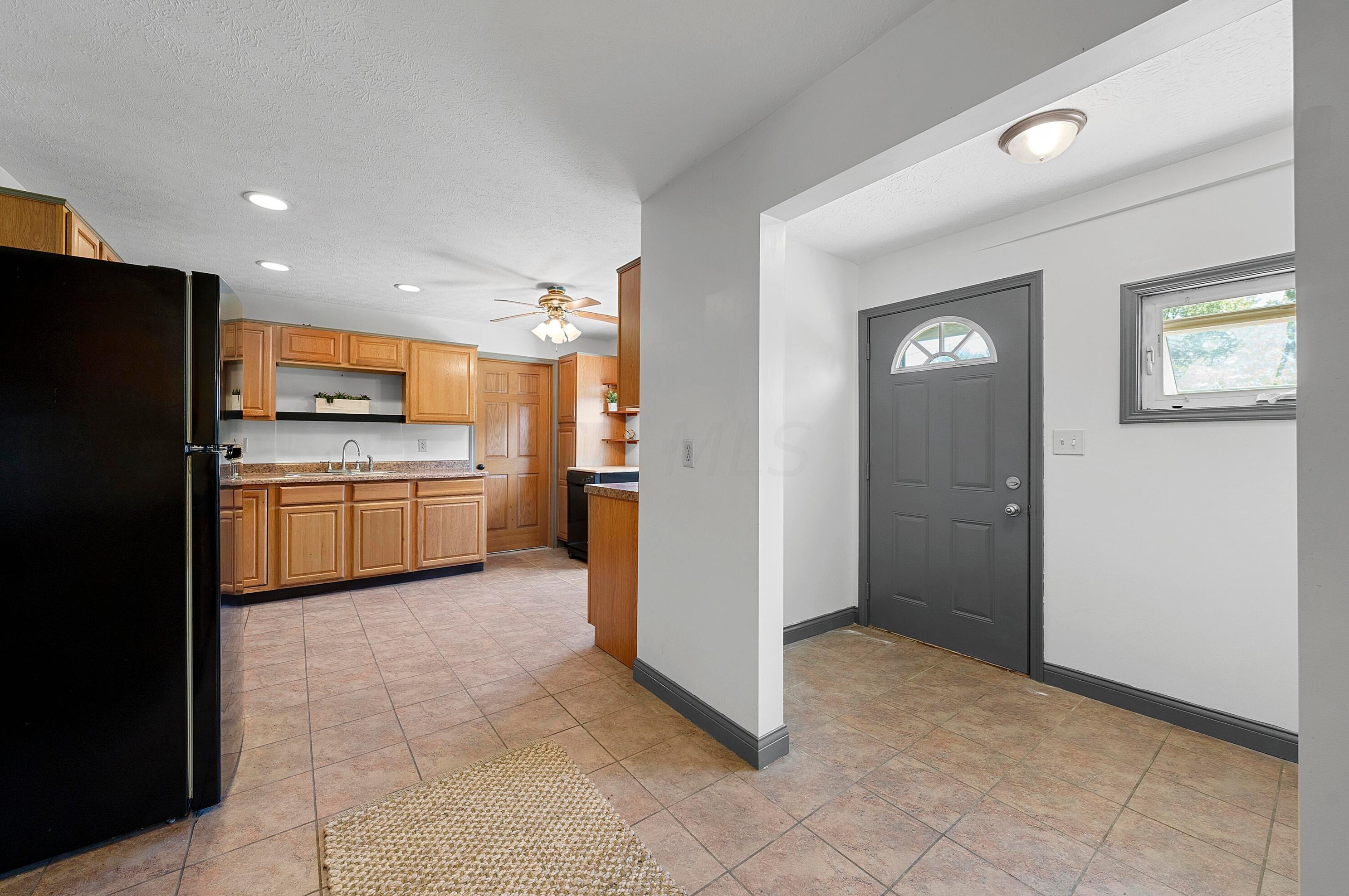 11145 Pickerington Nw Rd, Pickerington, OH 43147