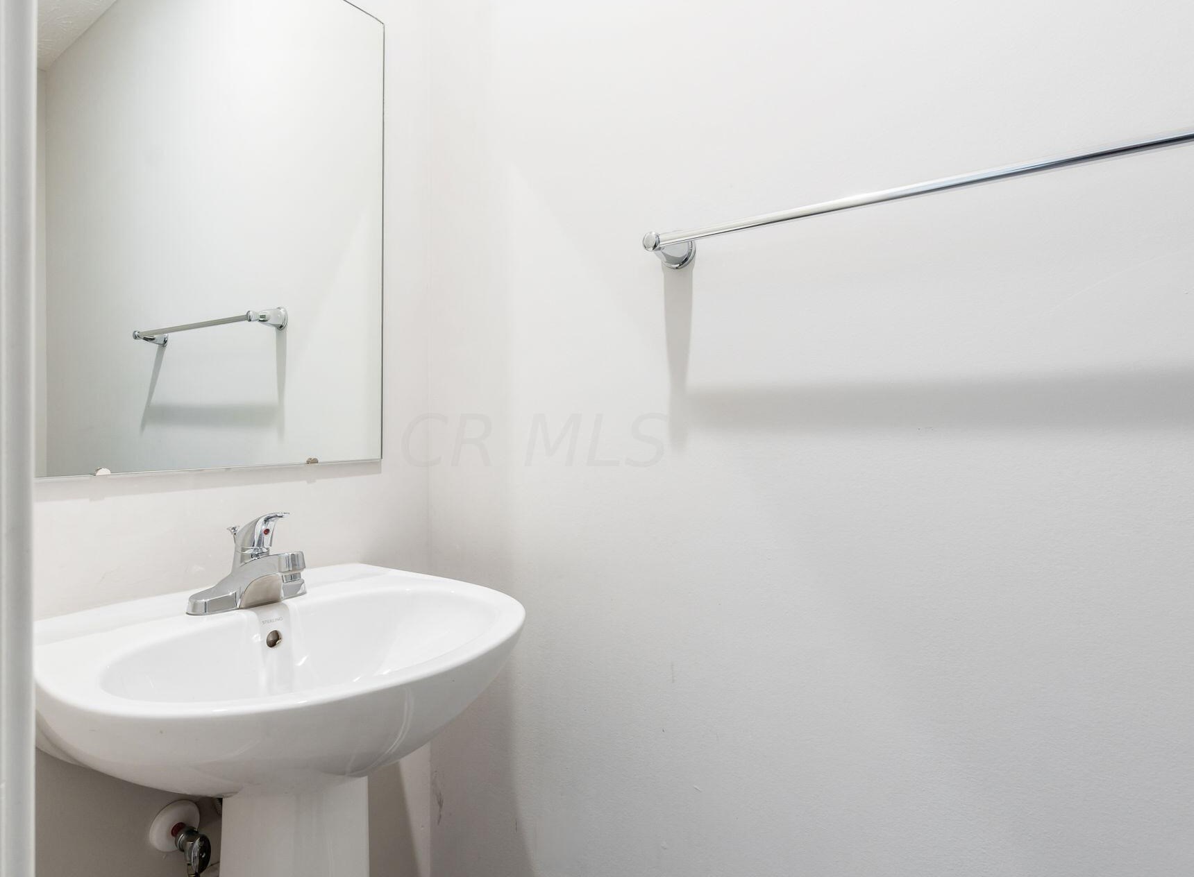 4216 Salt Spring Ln, Columbus OH  43207 exterior