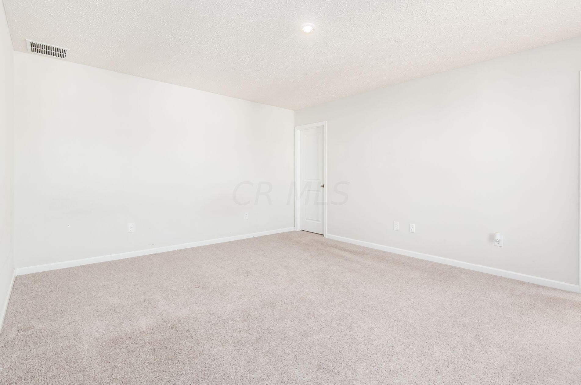 4216 Salt Spring Ln, Columbus OH  43207 exterior