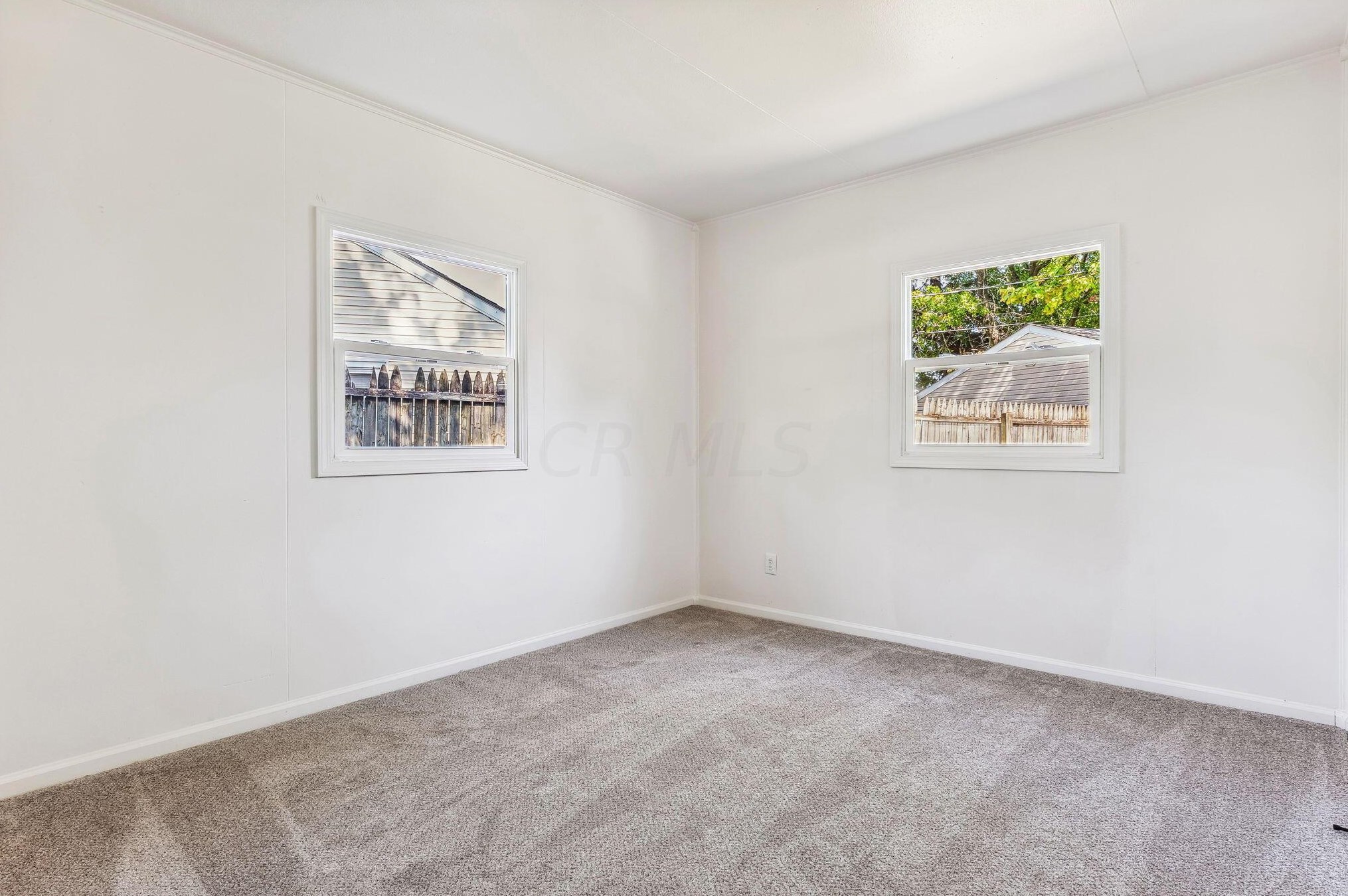 428 Hampton Rd, Columbus OH 43213-2731 exterior