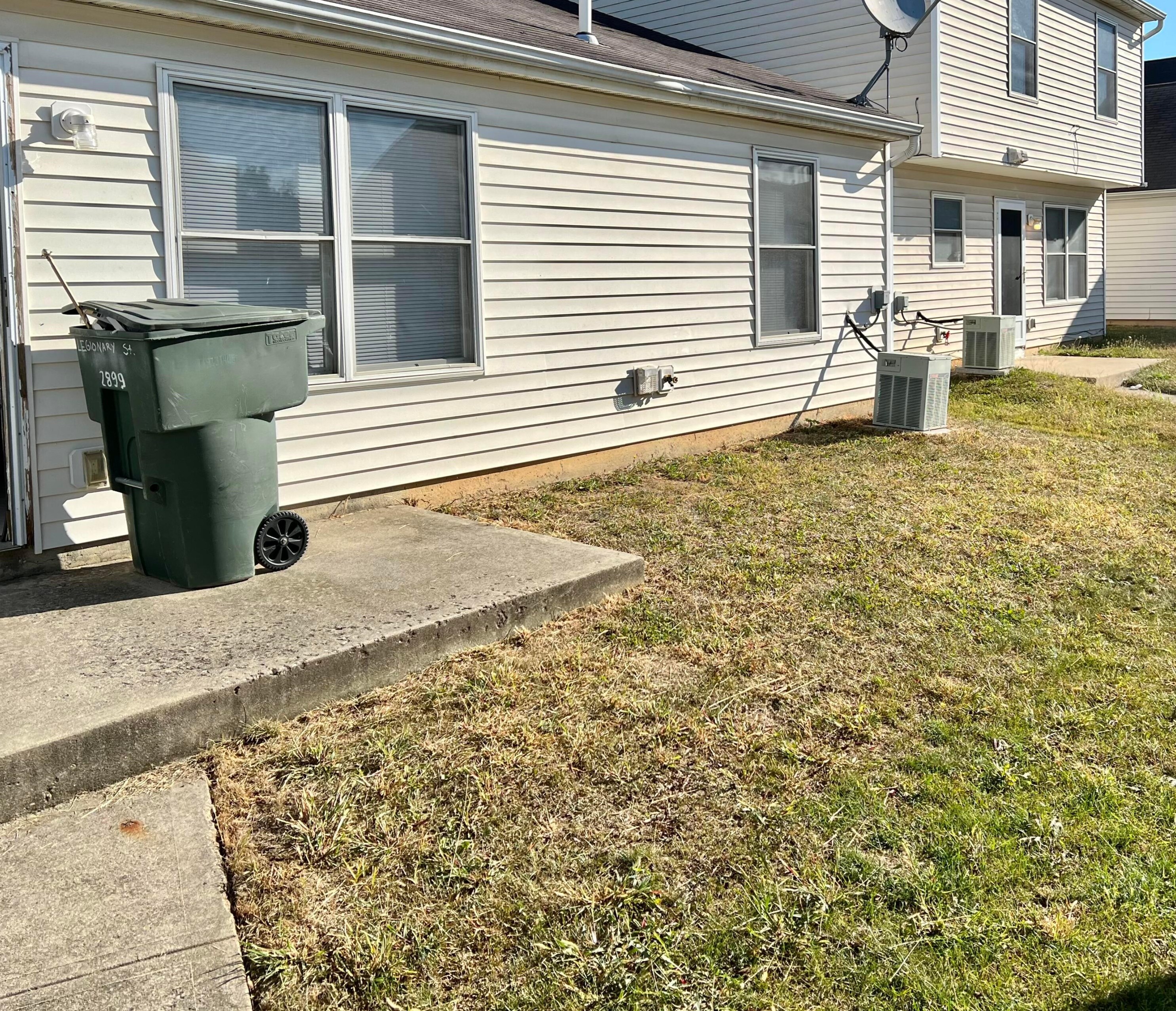 2899 Legionary St, Columbus OH 43207-6547 exterior