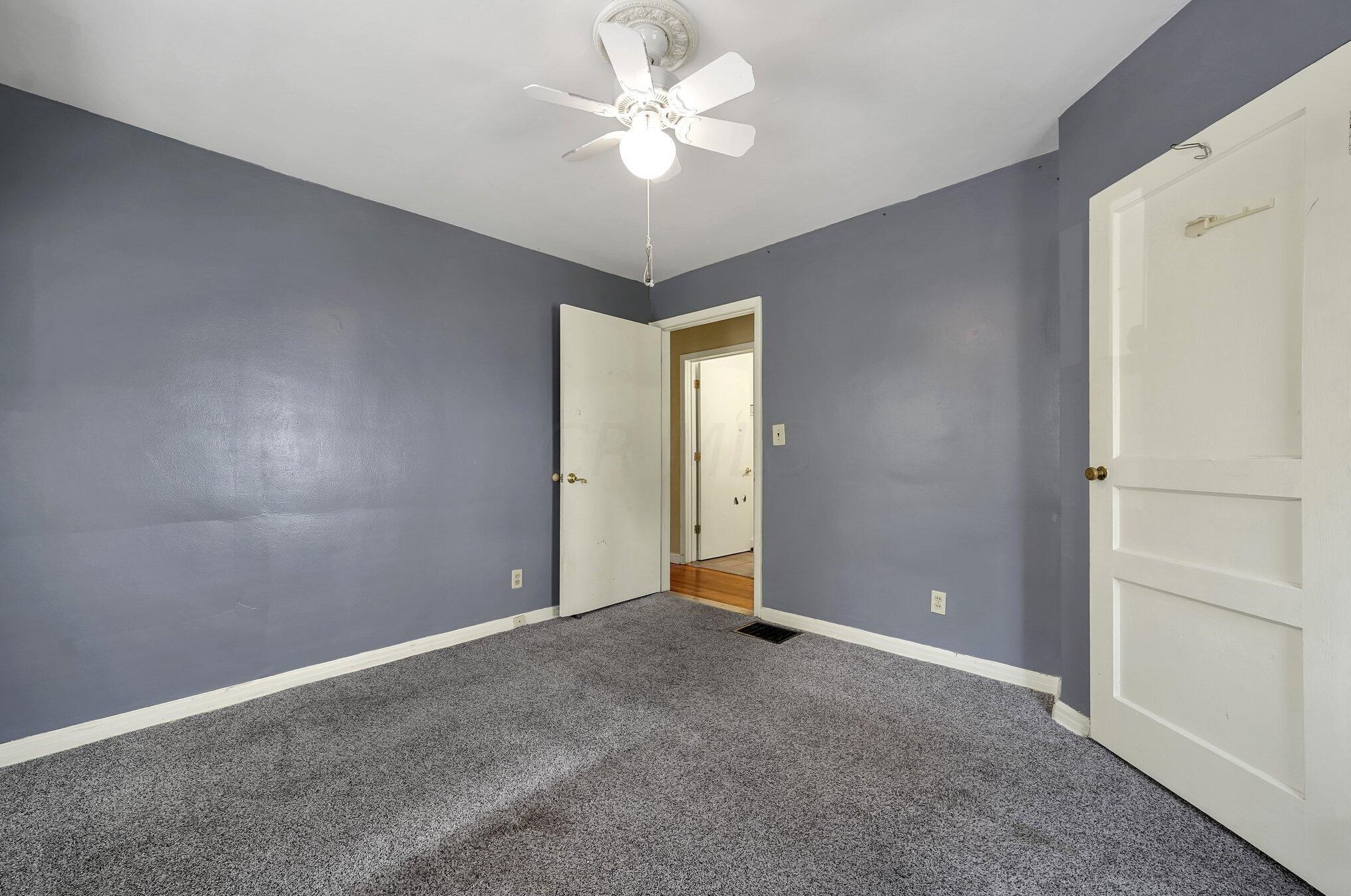 1879 Jermain Dr, Columbus OH  43219-1225 exterior