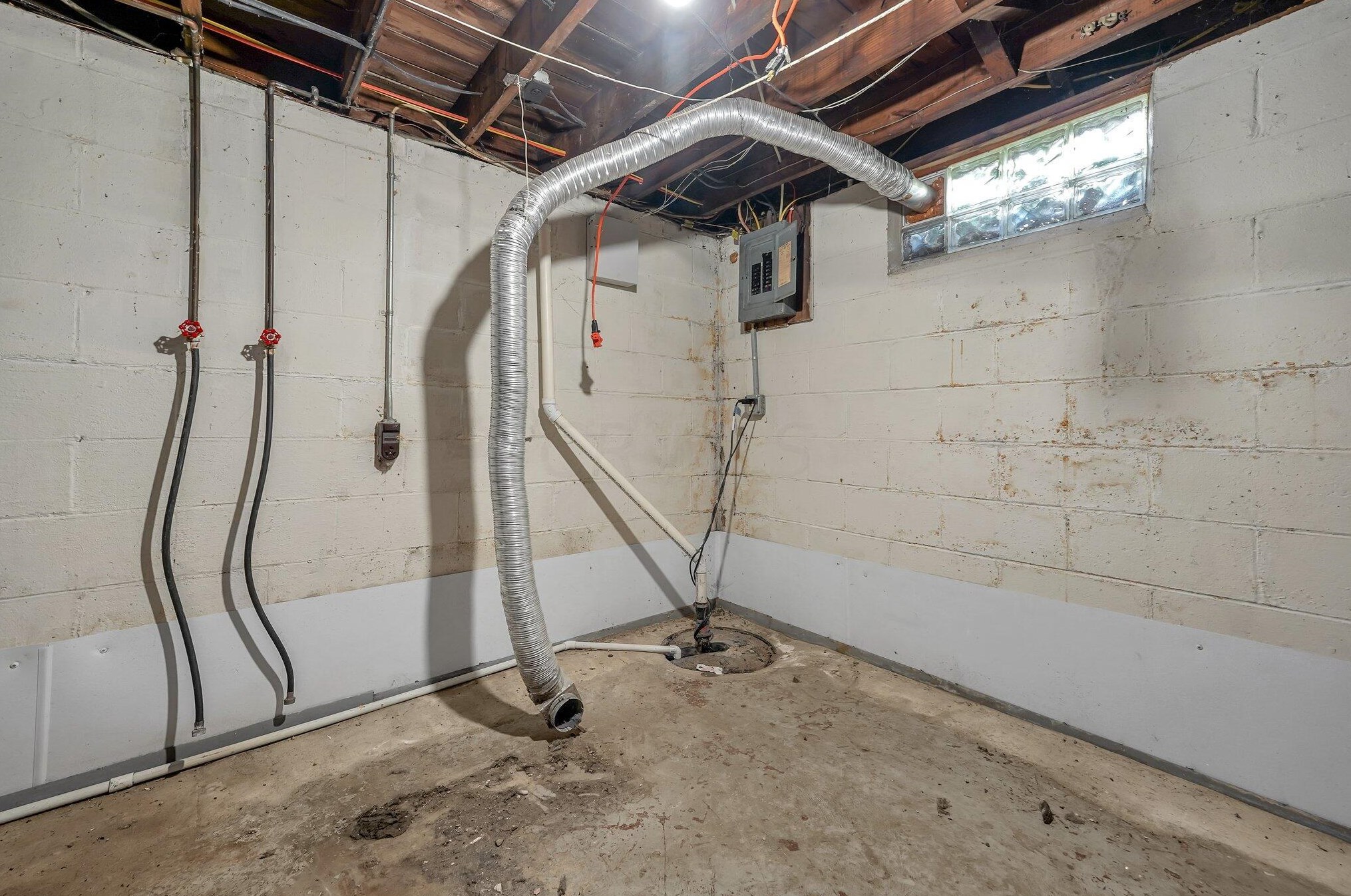 1879 Jermain Dr, Columbus OH  43219-1225 exterior