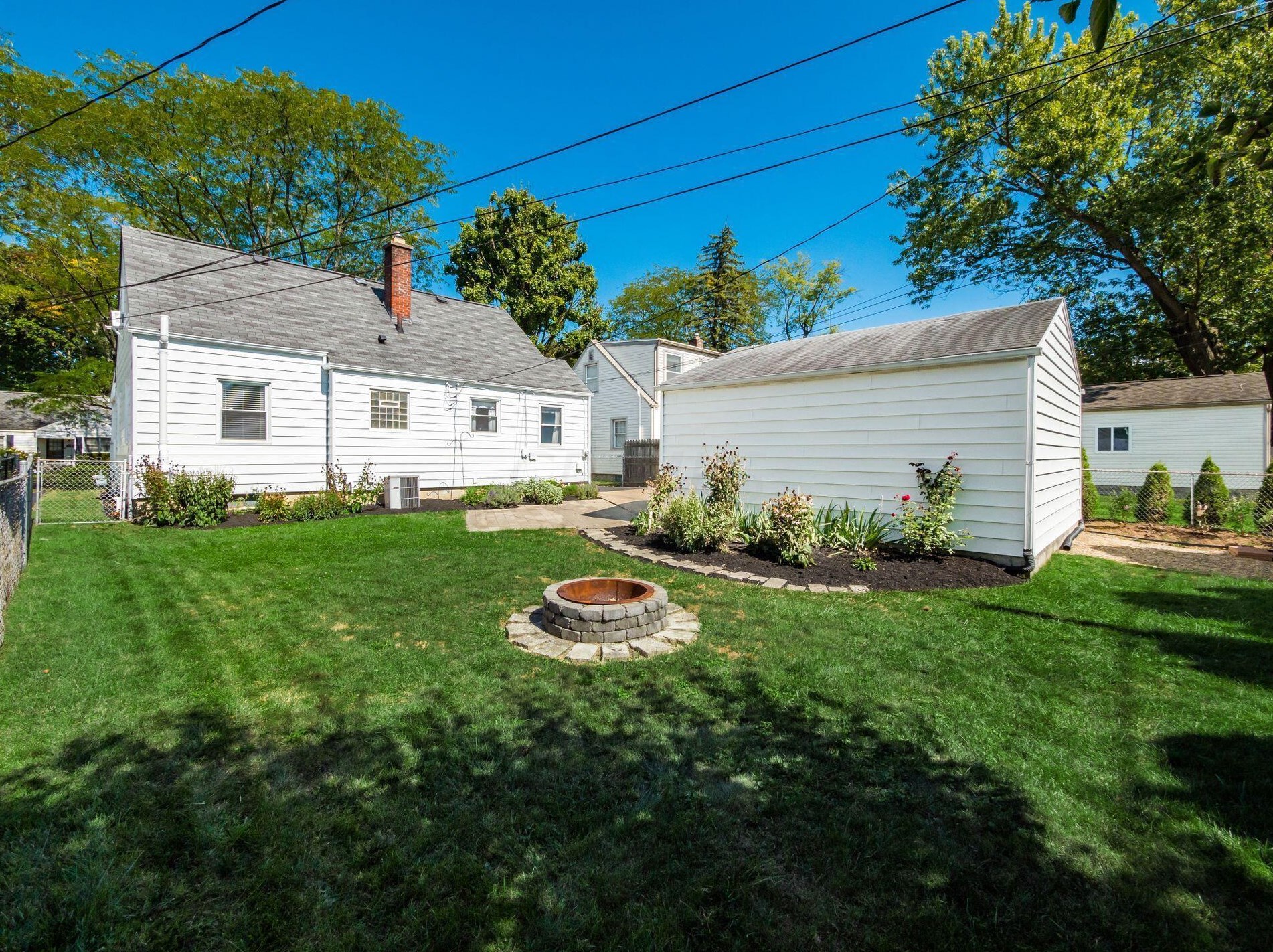 465 Blenheim Rd, Columbus, OH 43214-3221