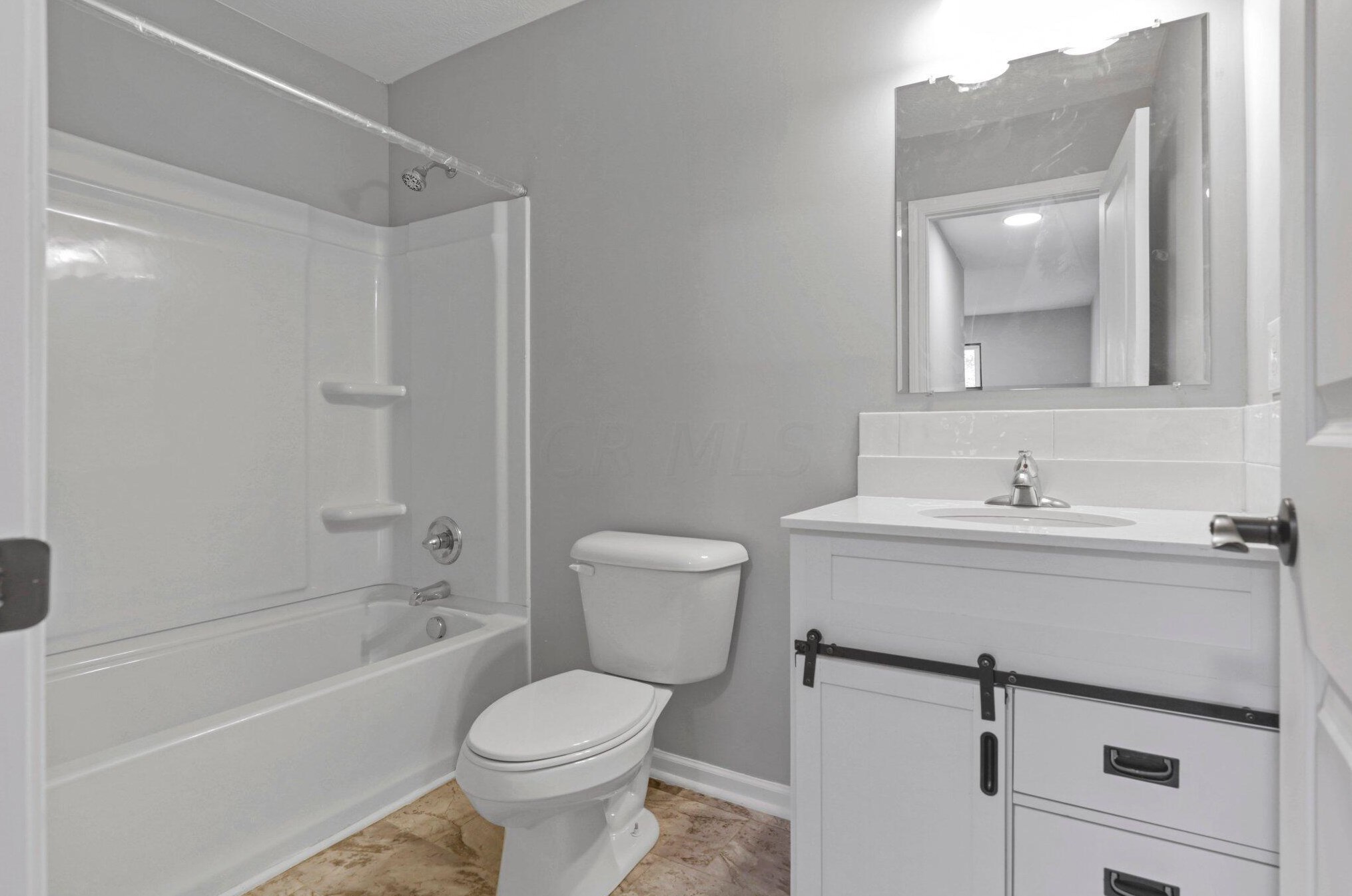 5241 Fullerton Dr, Columbus OH 43232-6217 exterior