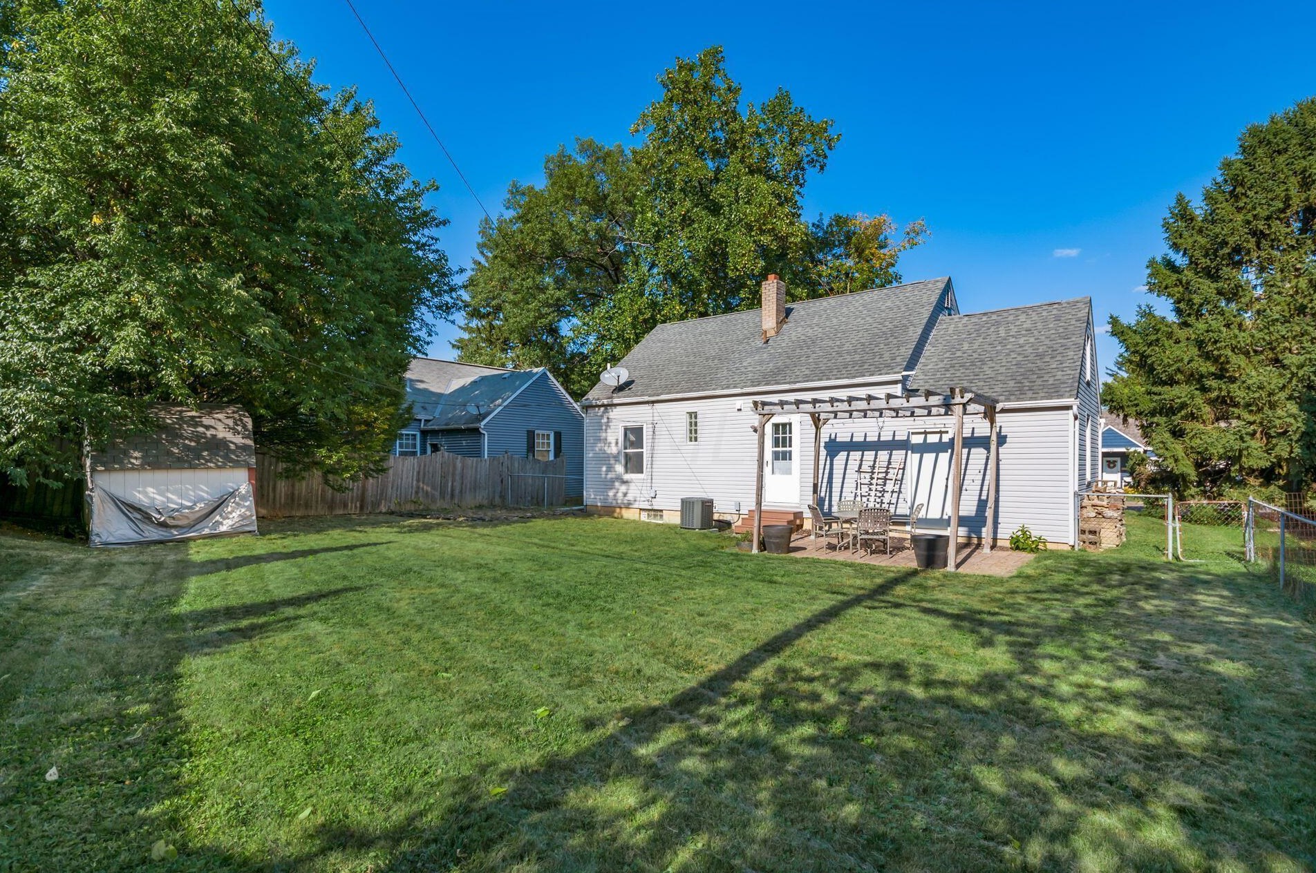 1791 Hess Blvd, Columbus OH 43212-1418 exterior