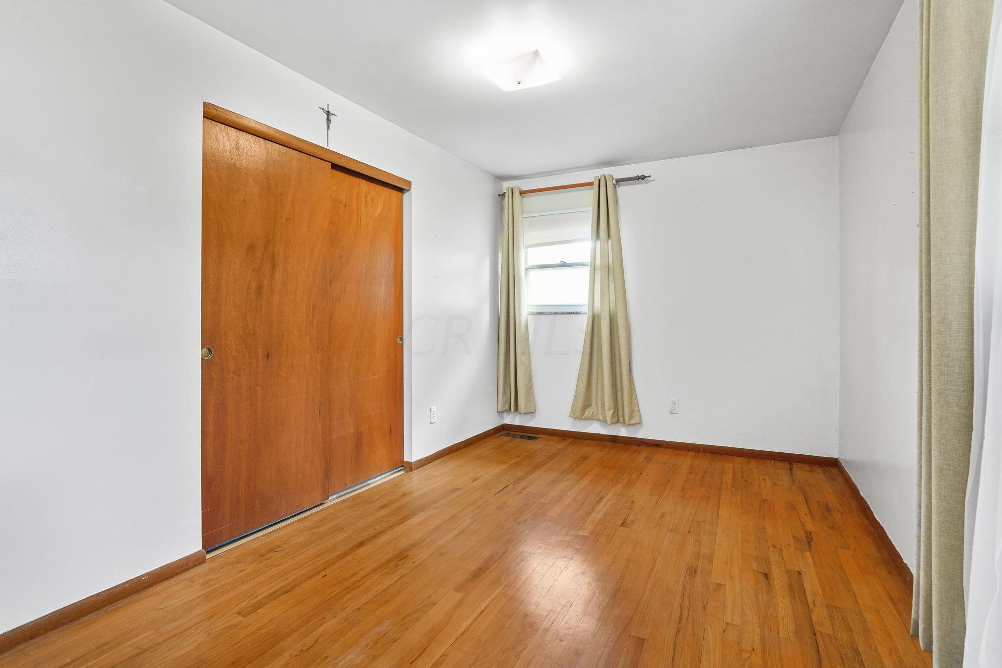 433 Flintwood Dr, Columbus OH 43230-2020 exterior