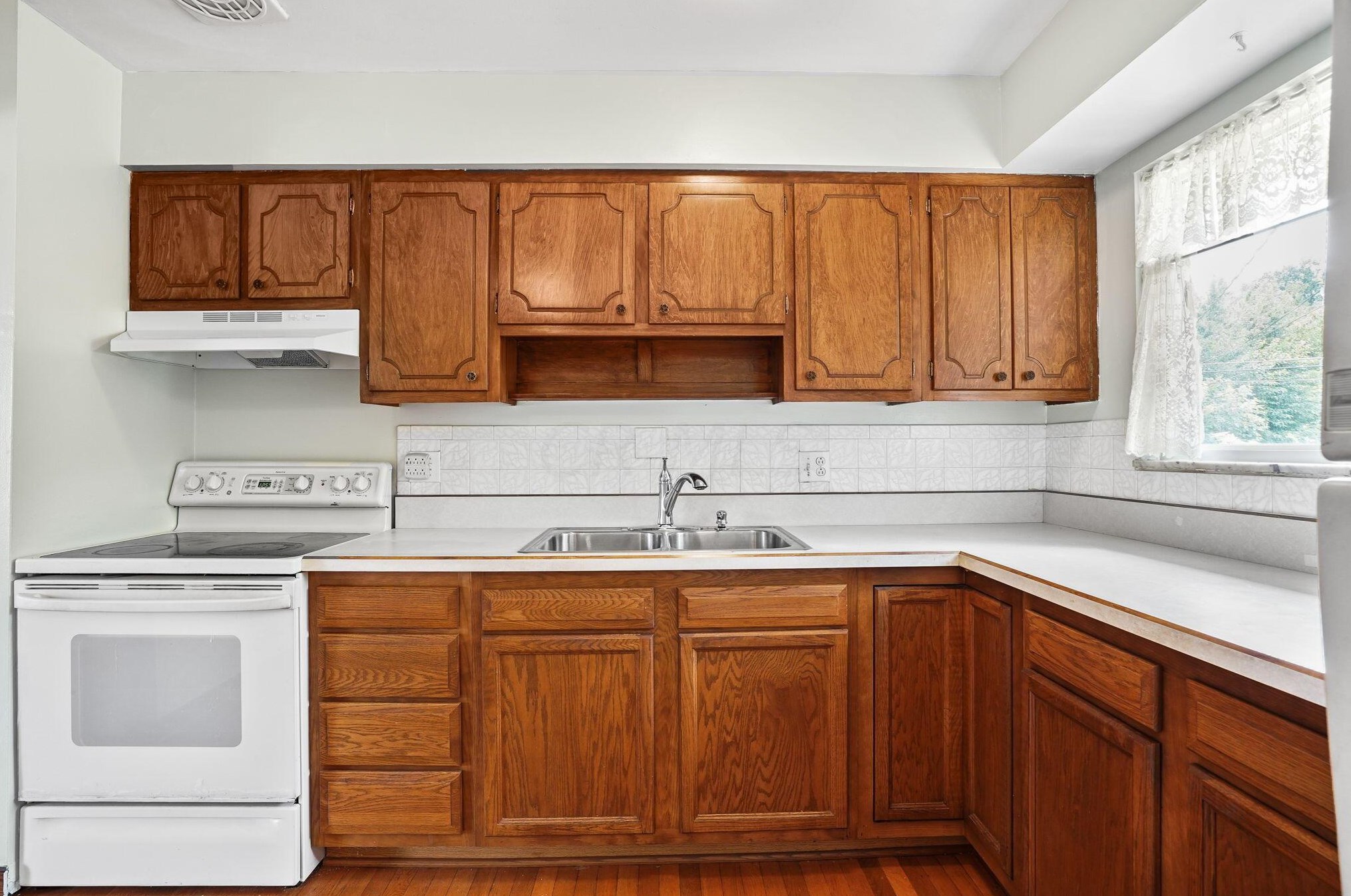 433 Flintwood Dr, Columbus OH 43230-2020 exterior