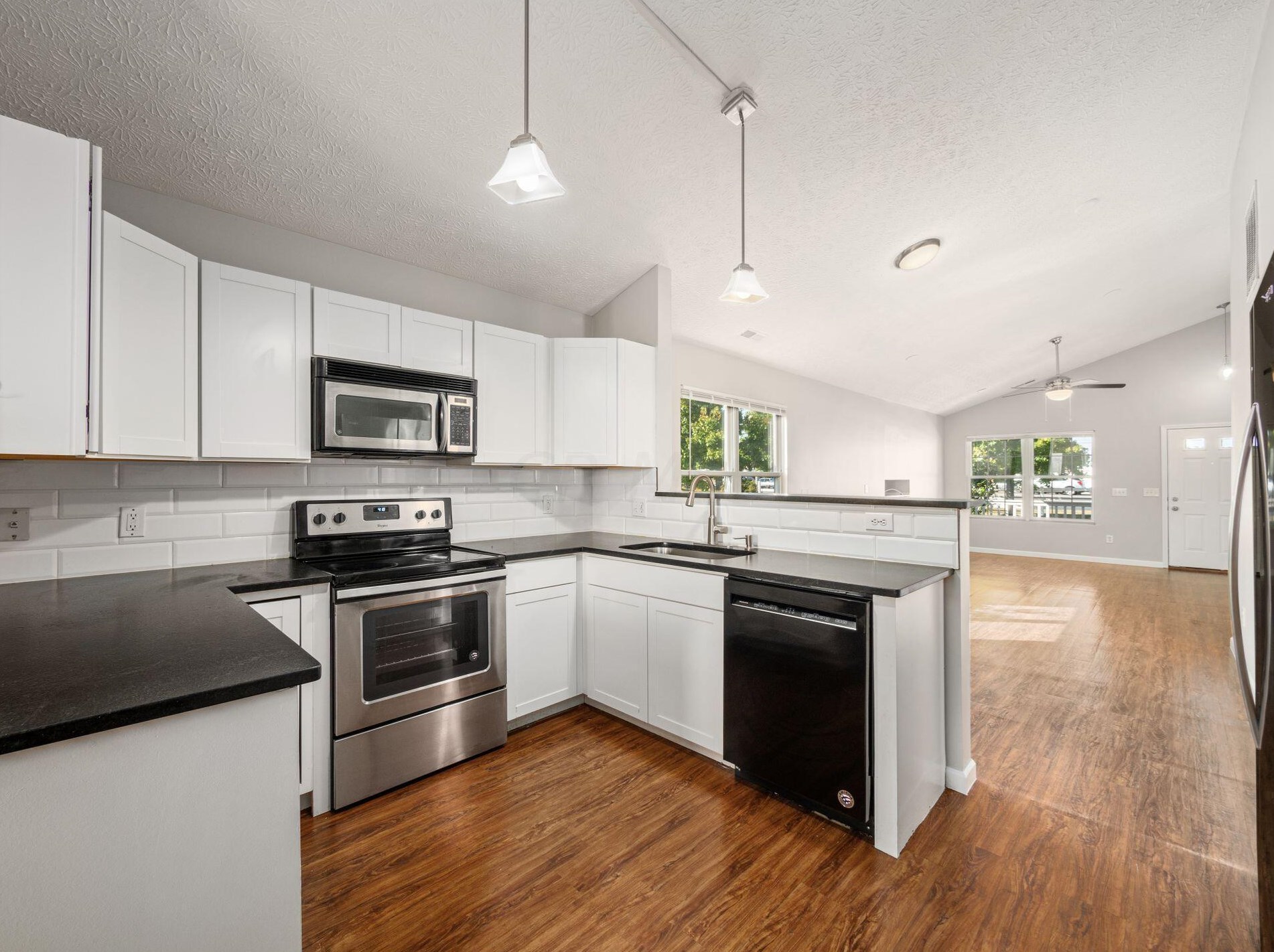 3805 Bay Village St, Columbus OH  43232-4969 exterior