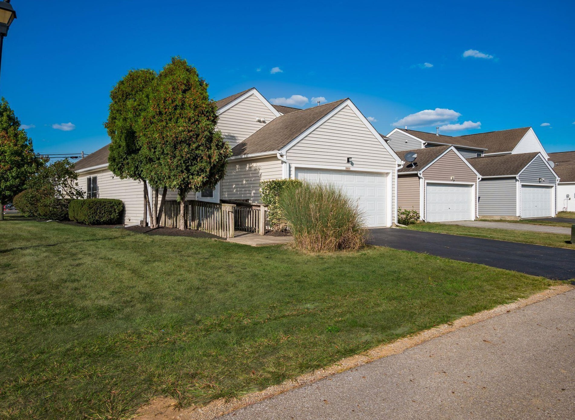 3805 Bay Village St, Columbus OH  43232-4969 exterior