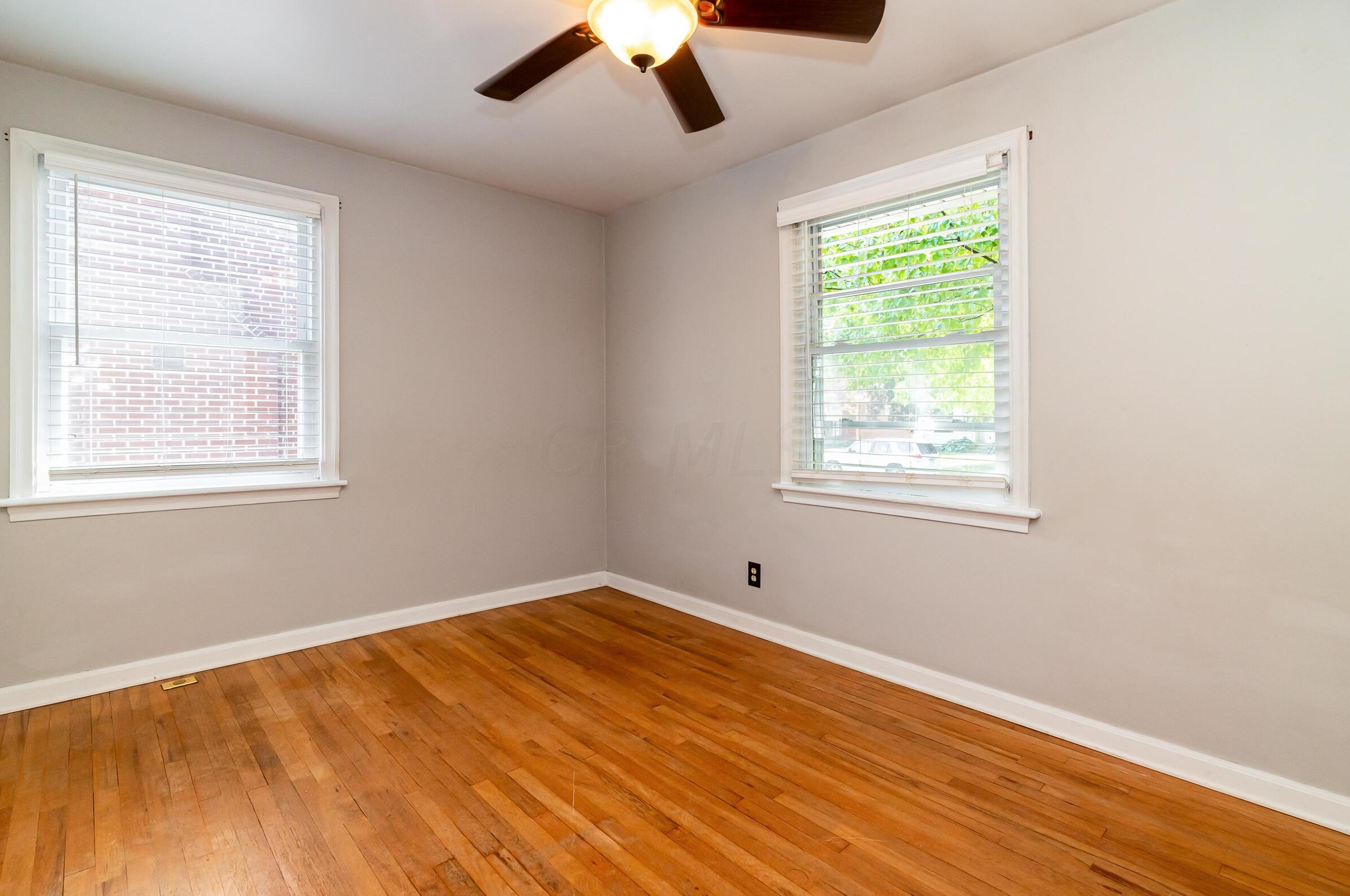 330 Weisheimer Rd, Columbus OH 43214-2146 exterior