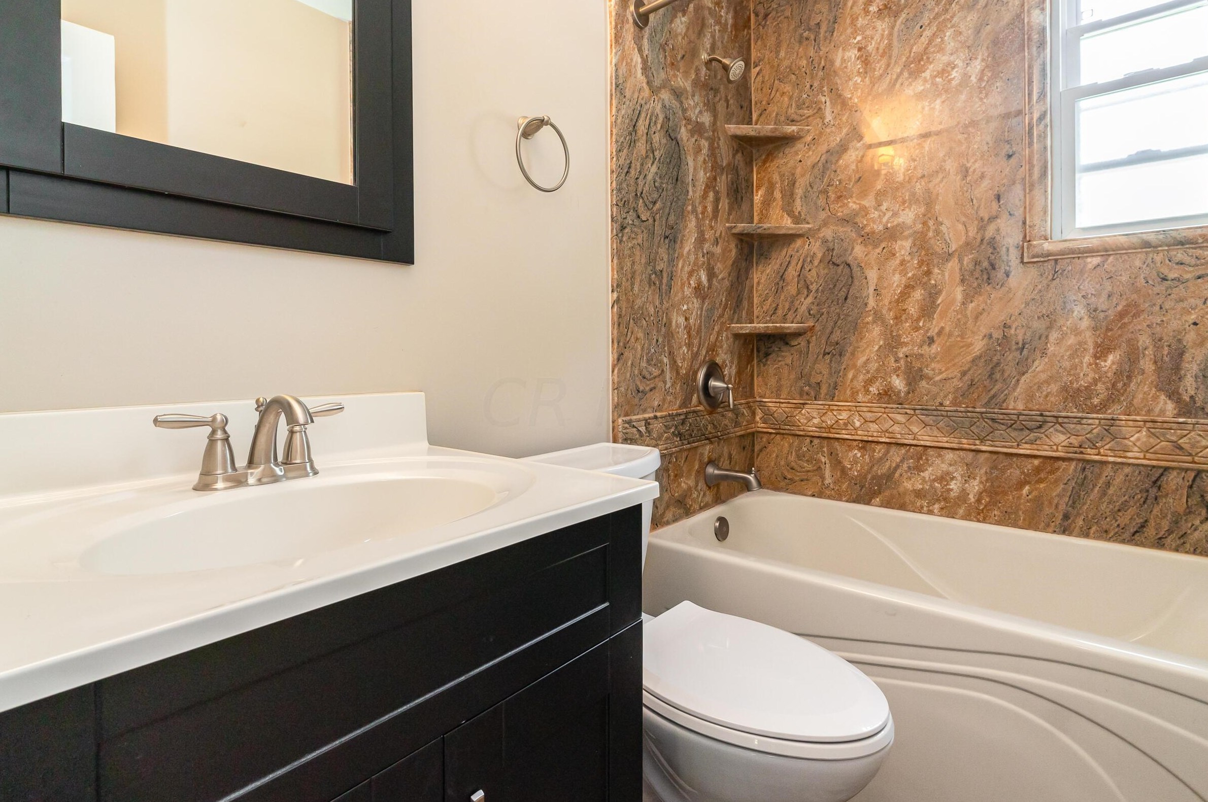 330 Weisheimer Rd, Columbus OH 43214-2146 exterior