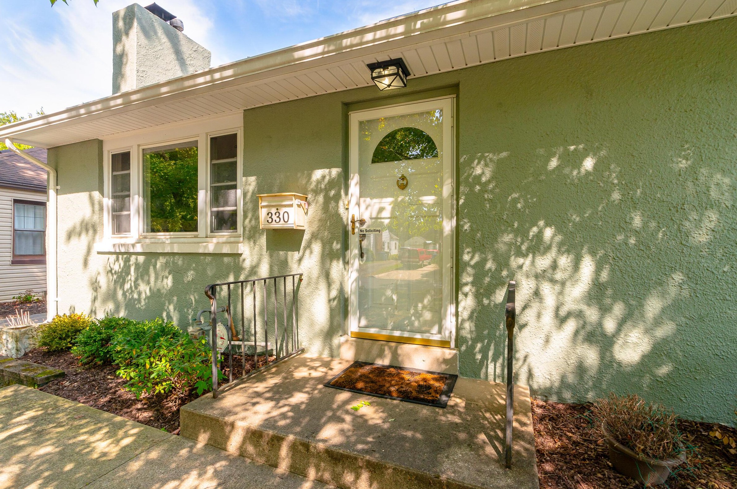 330 Weisheimer Rd, Columbus, OH 43214-2150