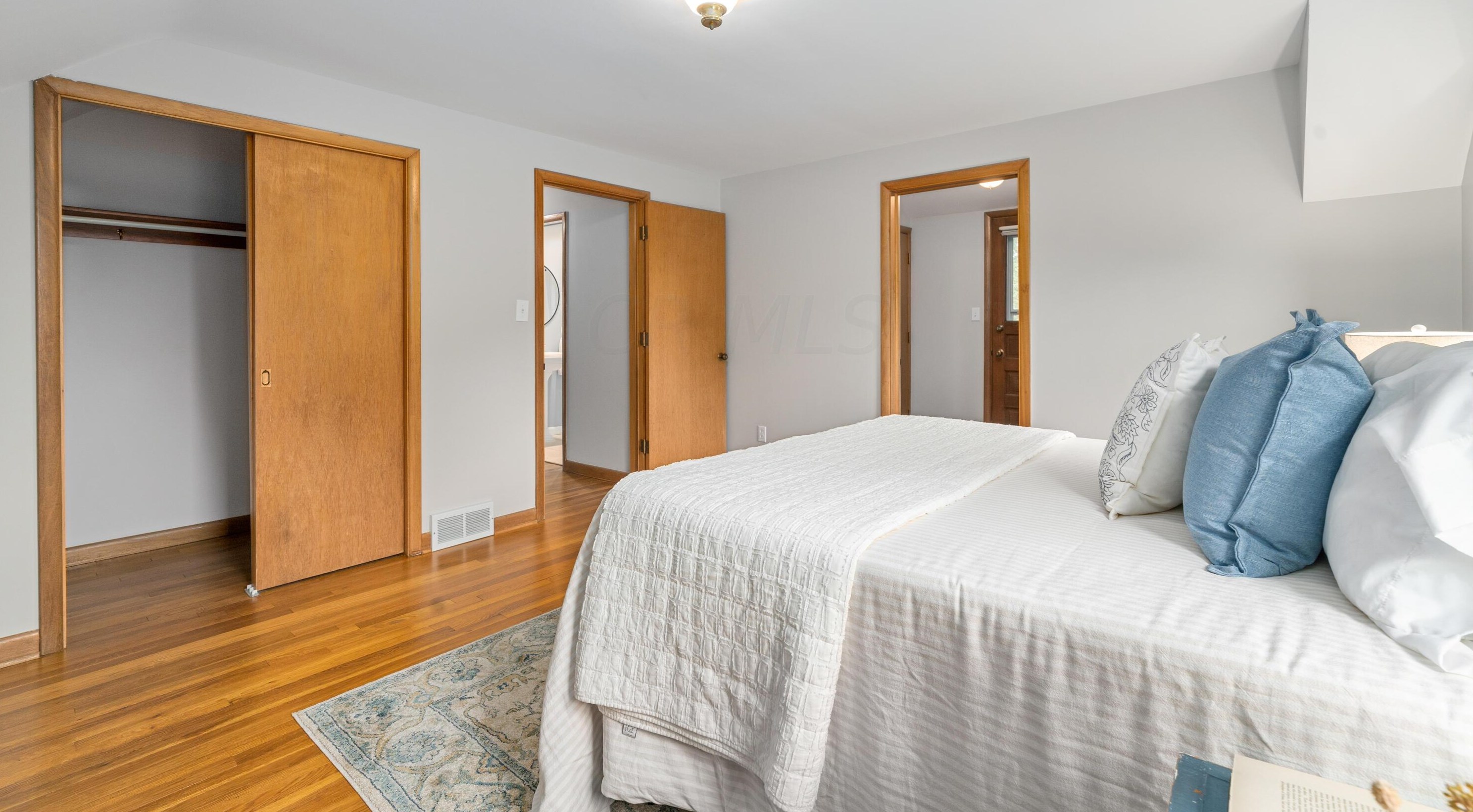 149 Ceramic Dr, Columbus OH 43214-3003 exterior