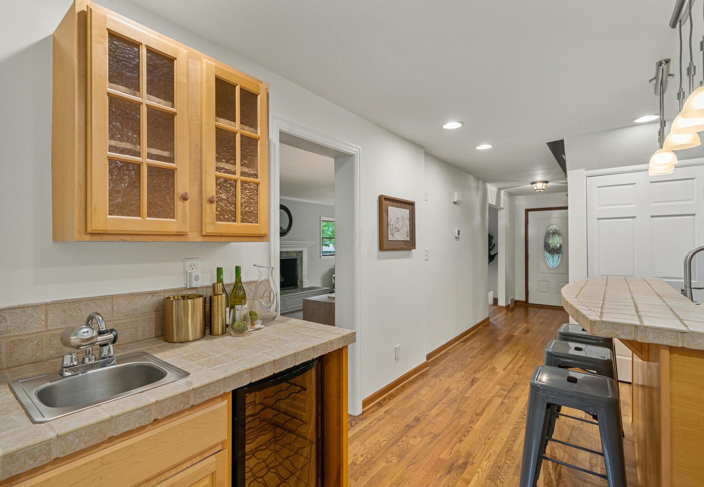 149 Ceramic Dr, Columbus OH 43214-3003 exterior