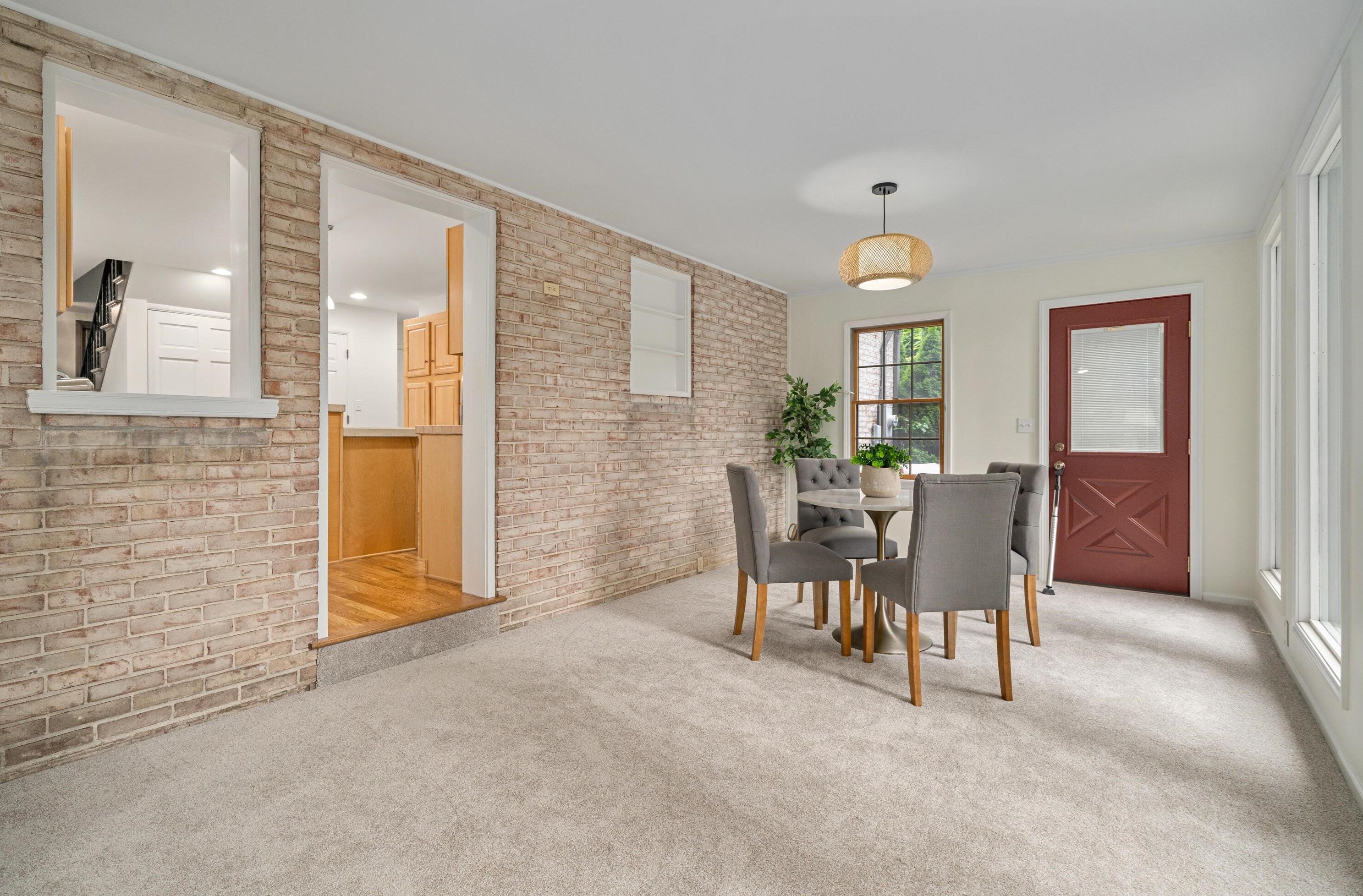 149 Ceramic Dr, Columbus OH 43214-3003 exterior